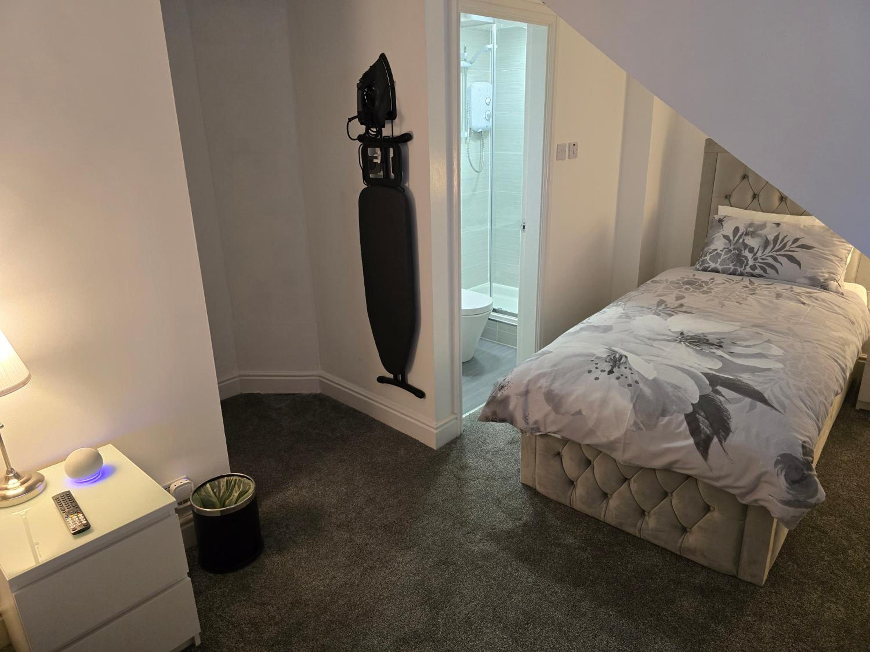 Deluxe Twin Room photo 3