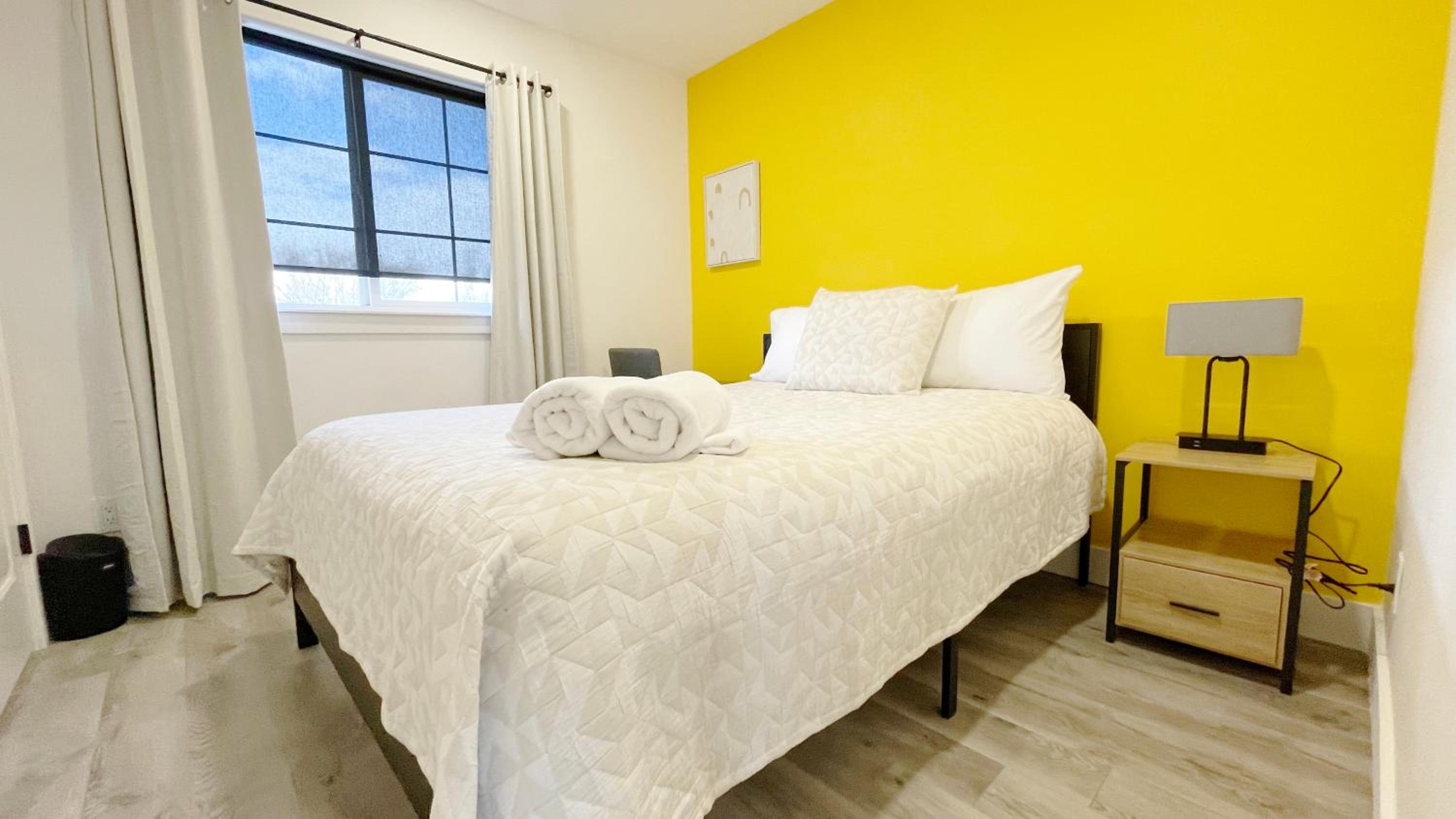 Standard Double Room with Shared Bathroom photo 3