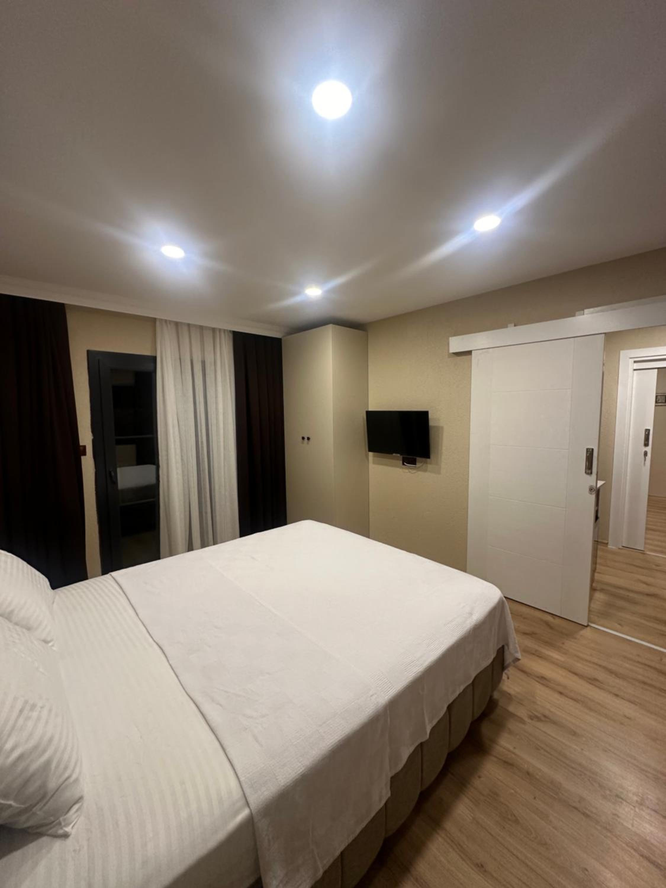 Quadruple Room with Shared Bathroom
