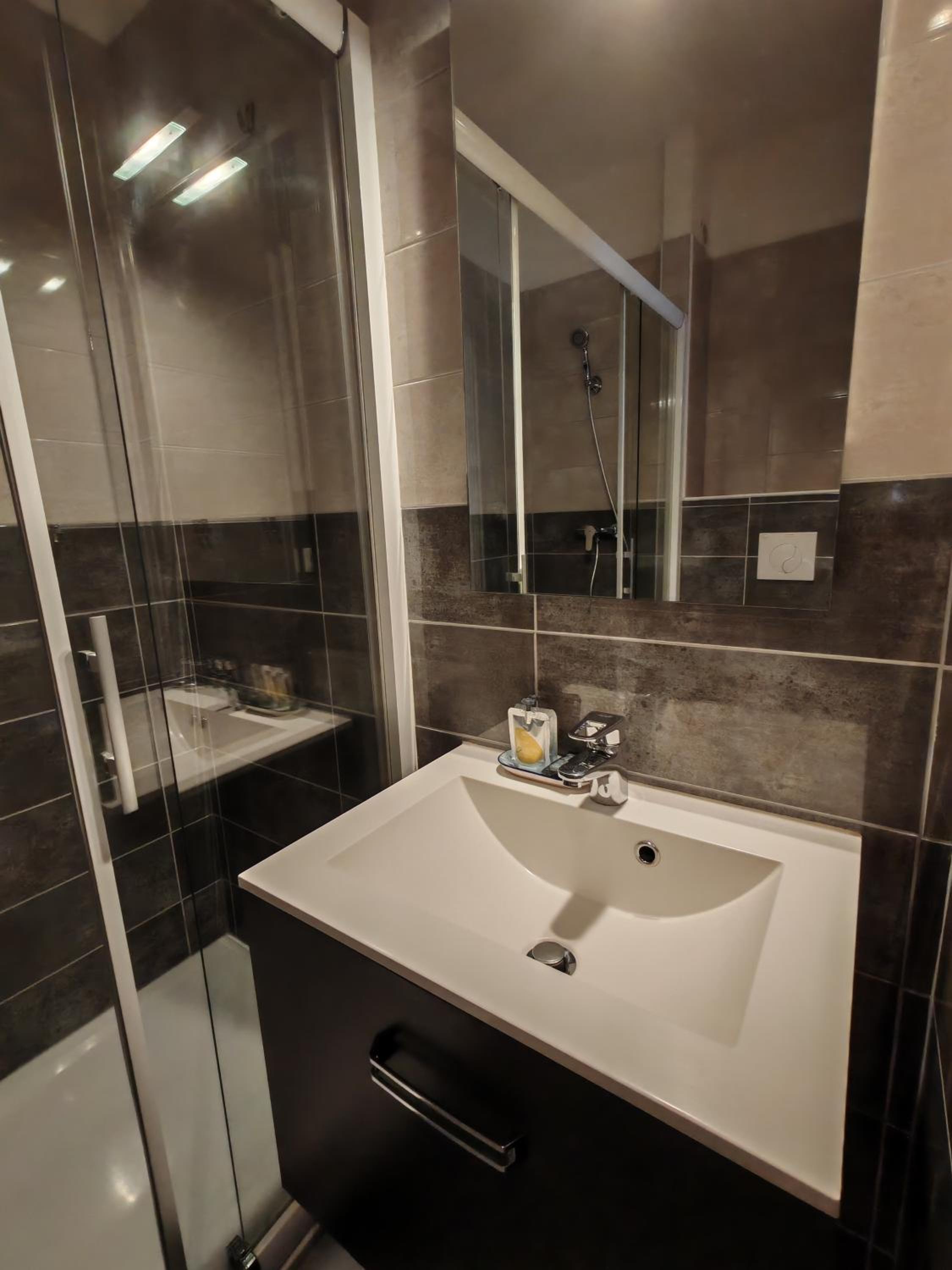 Superior King Room photo 2