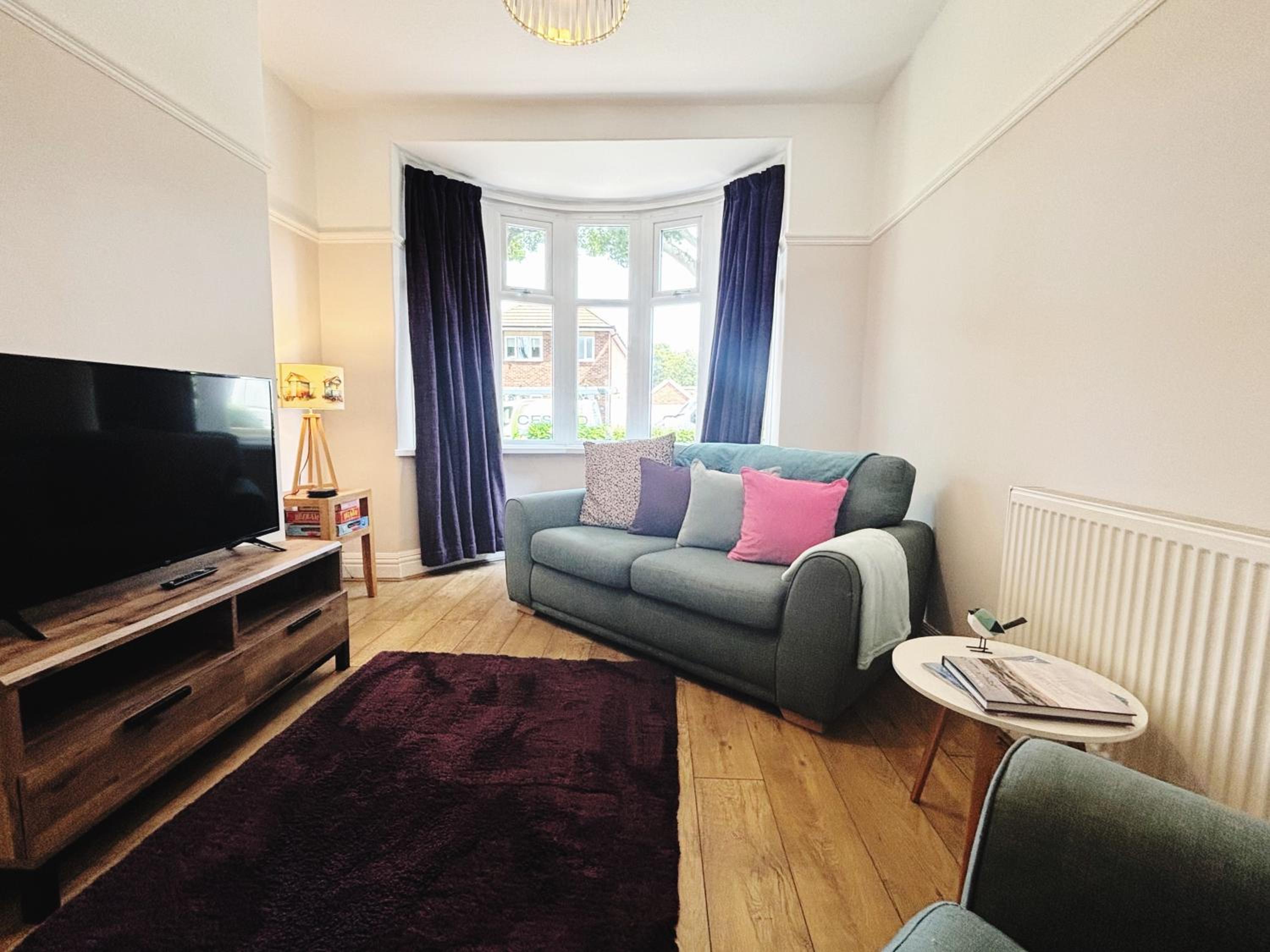 Three-Bedroom House photo 3