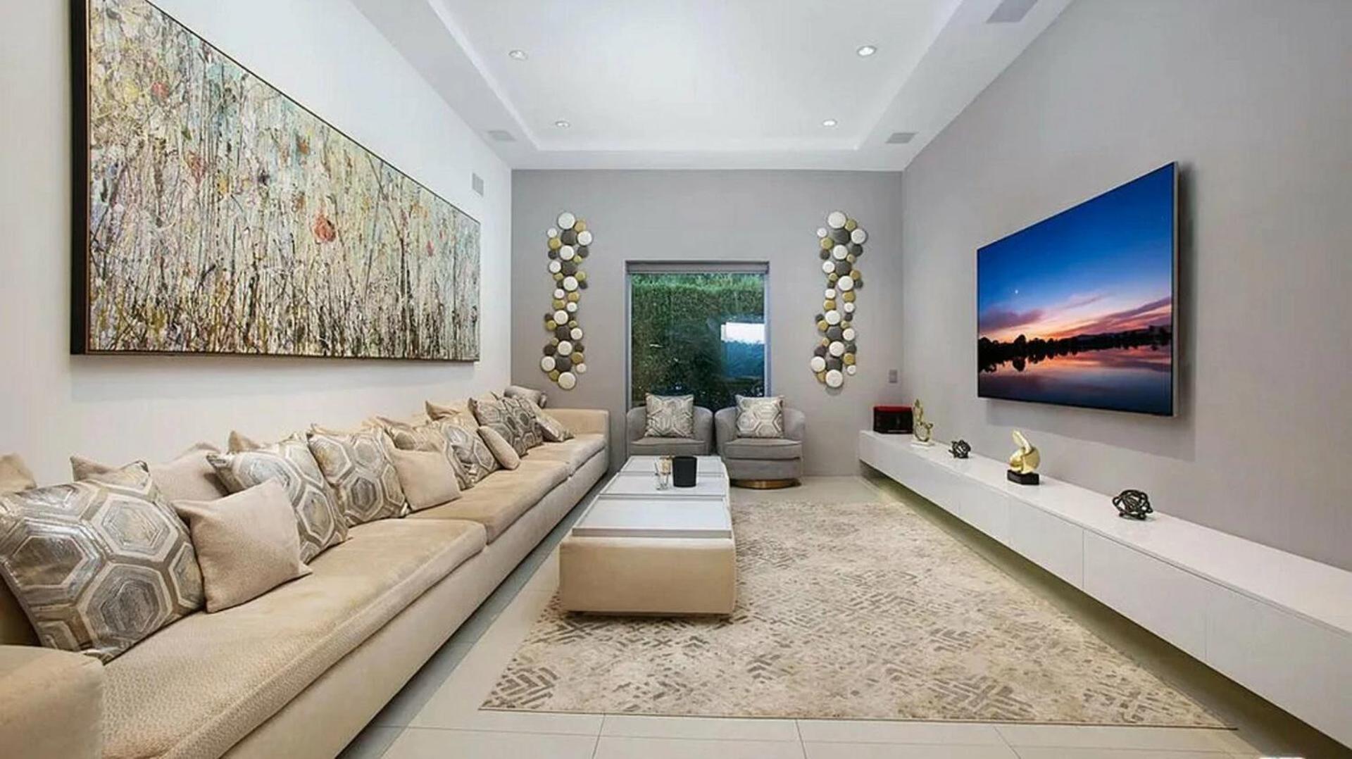 Villa photo 1