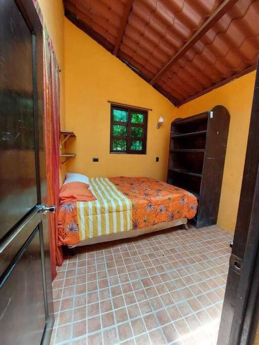 One-Bedroom House photo 1