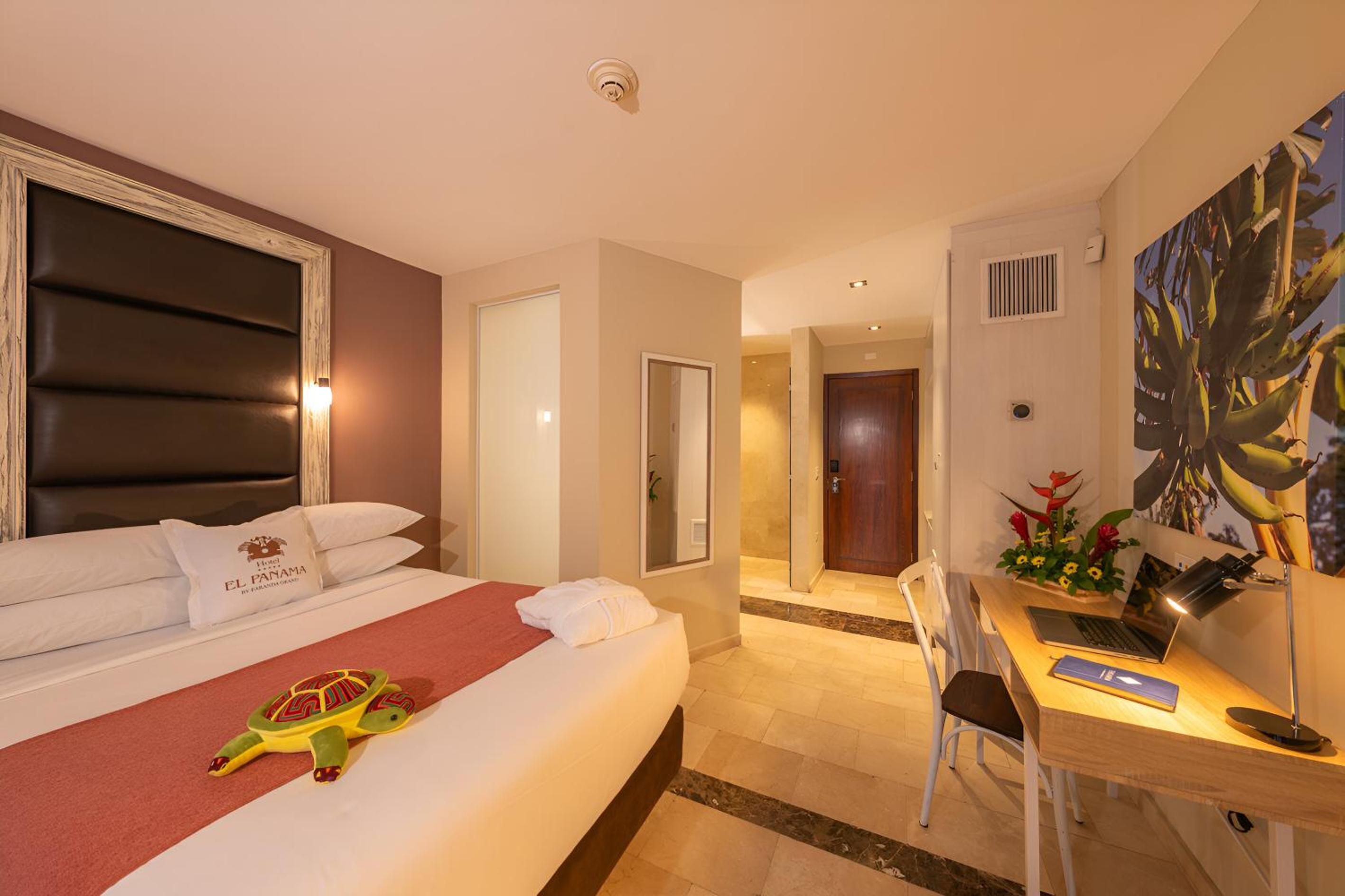 2 Double Beds, Cabana Room, Poolside Room