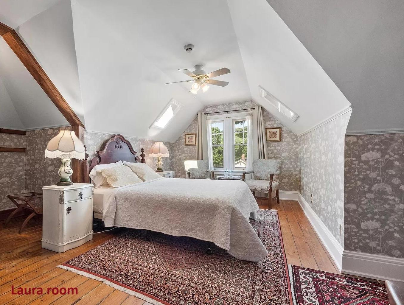 Deluxe Queen Room photo 1