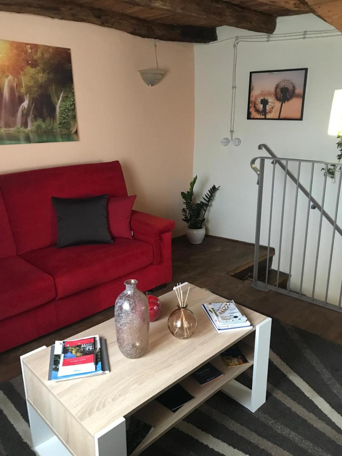 Two-Bedroom House photo 2