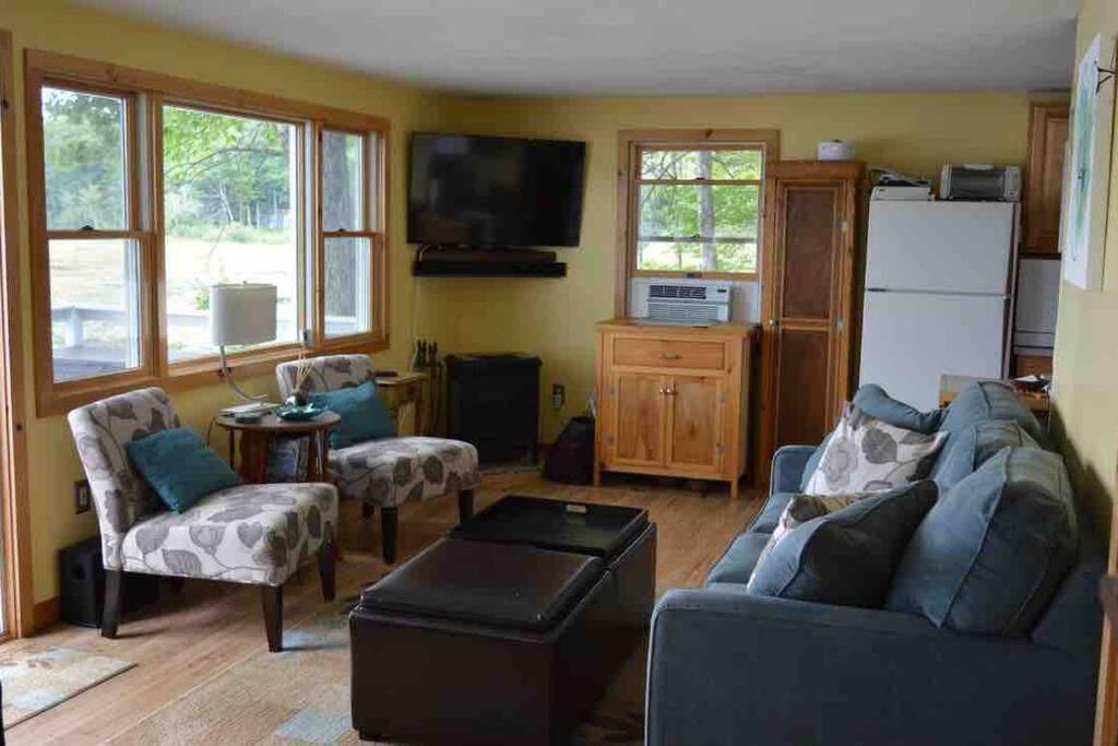 Three-Bedroom House photo 3