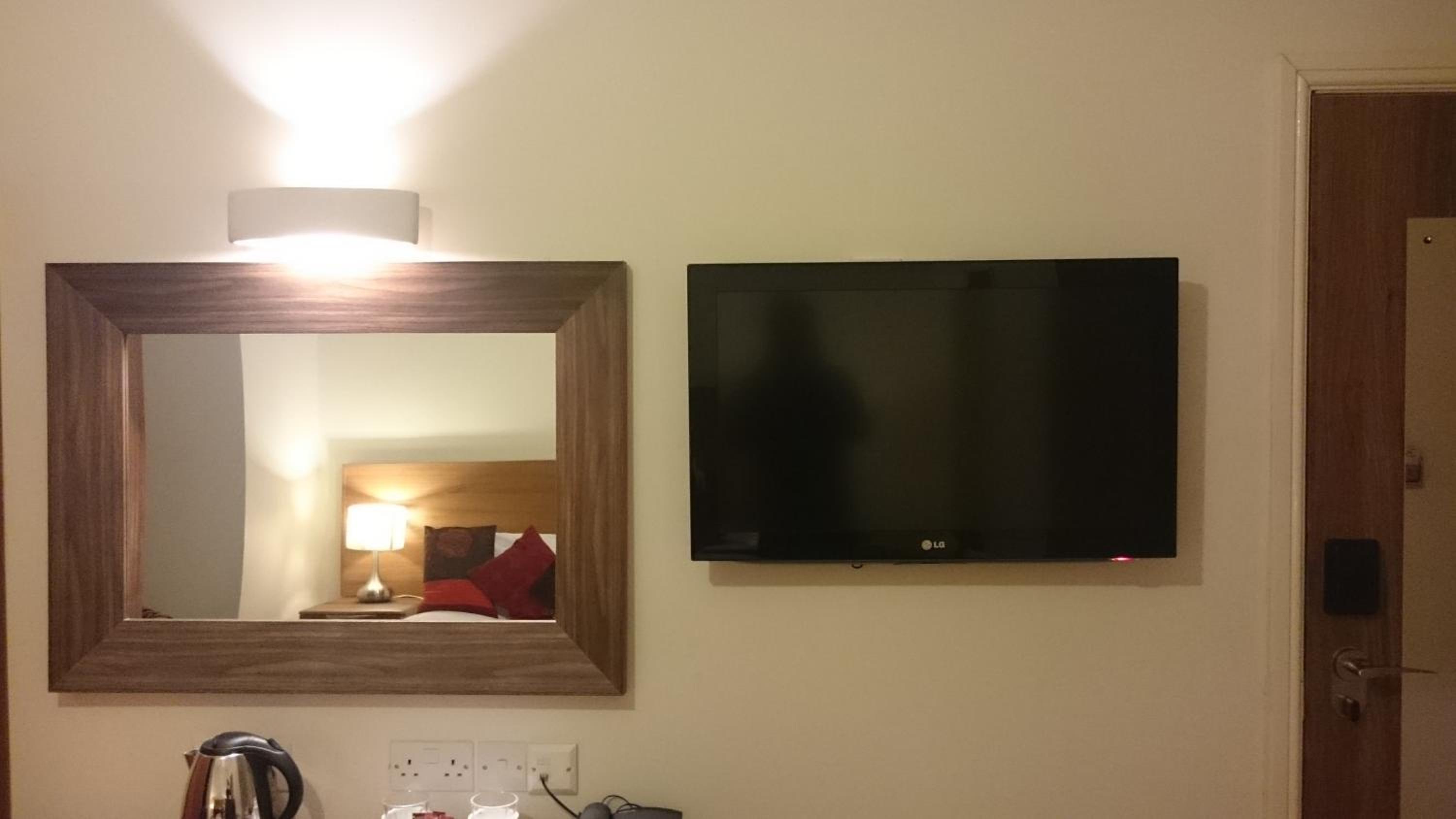 Family Room photo 2