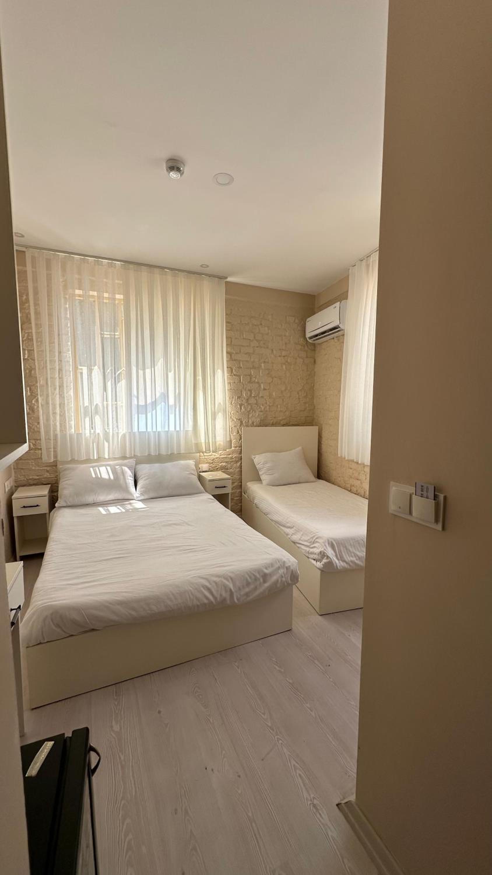 Standard Triple Room photo 3