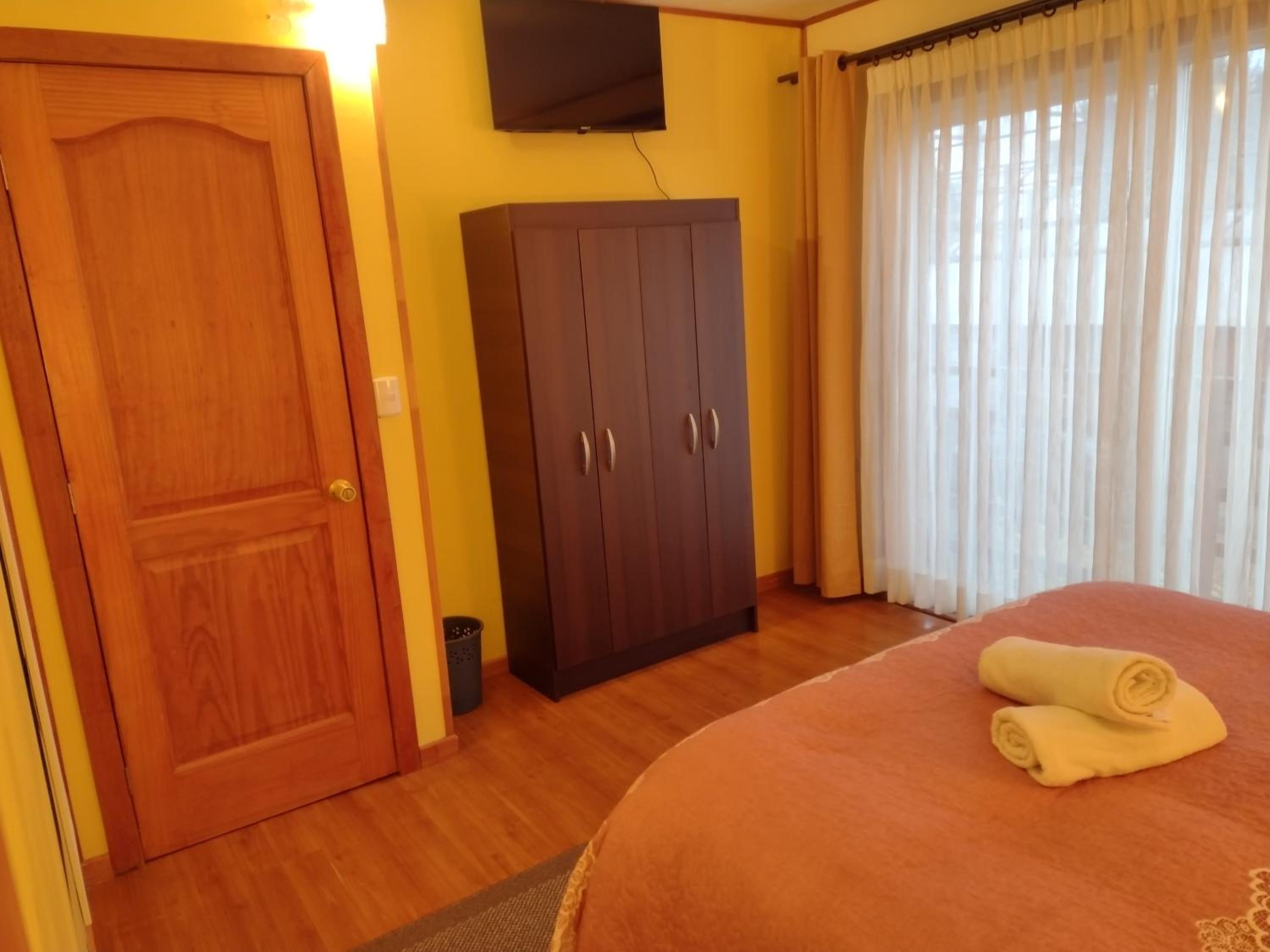 Double Room with Private Bathroom photo 1