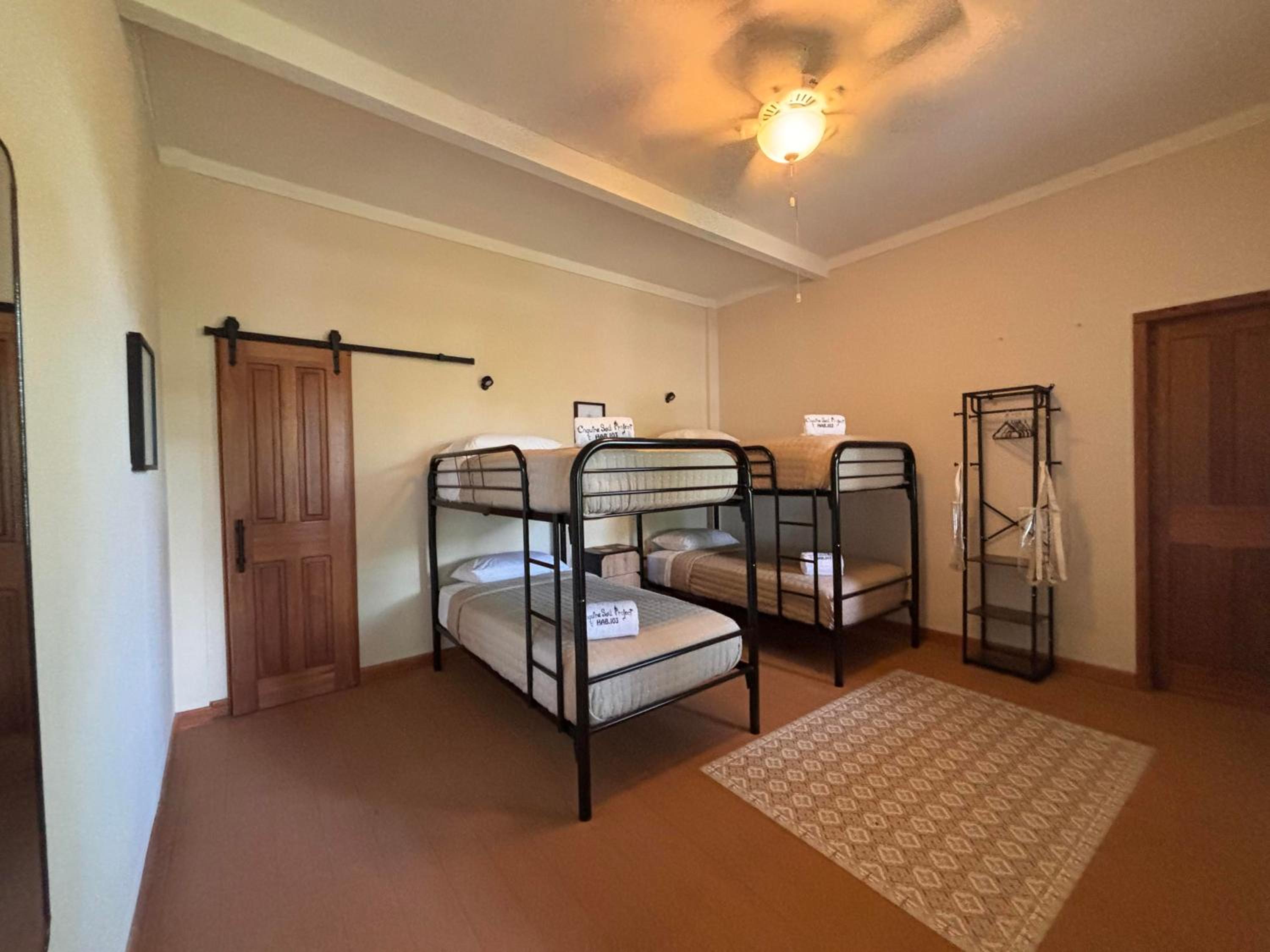 Bed in 4-Bed Mixed Dormitory Room photo 1