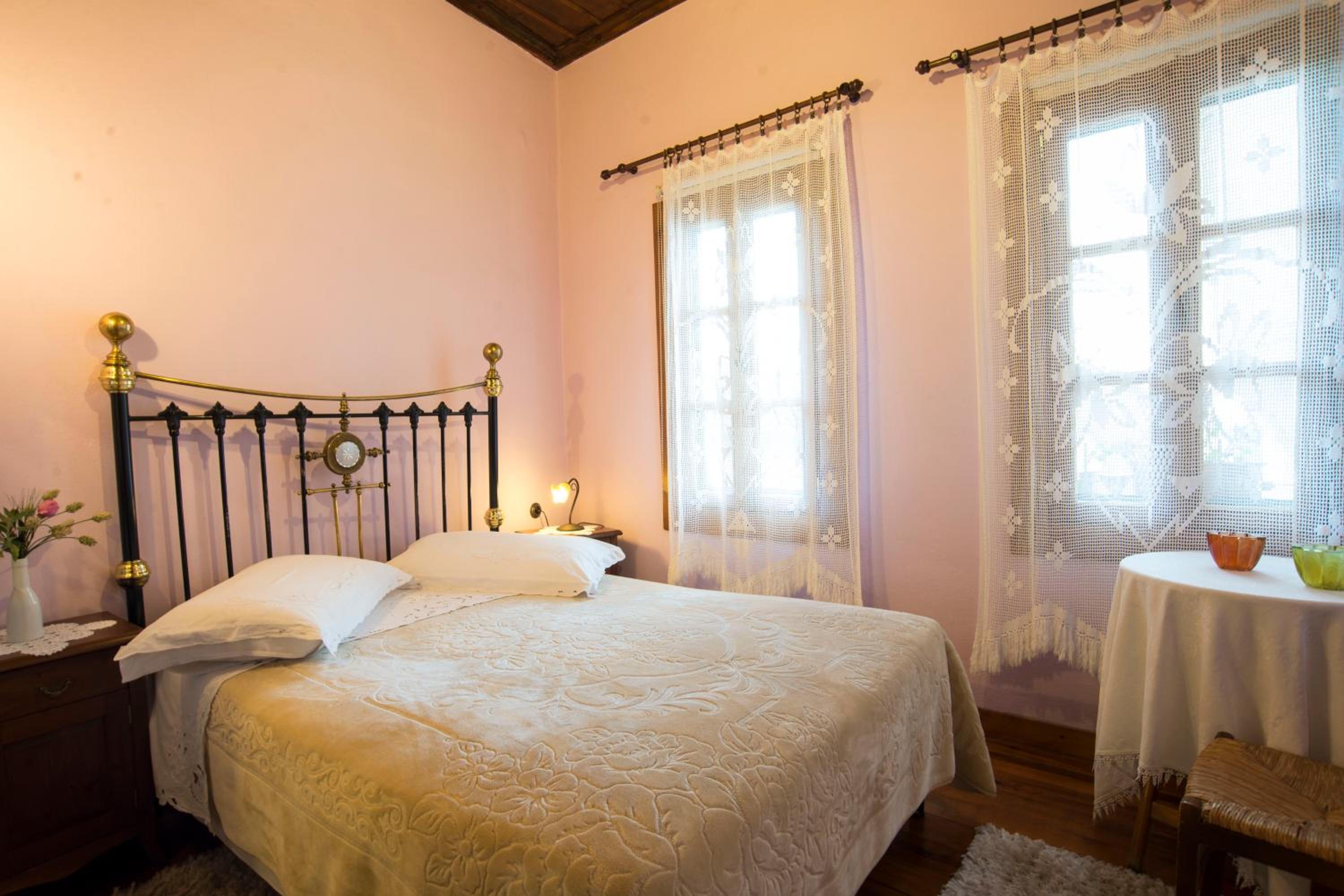 Double or Twin Room - Photo 9