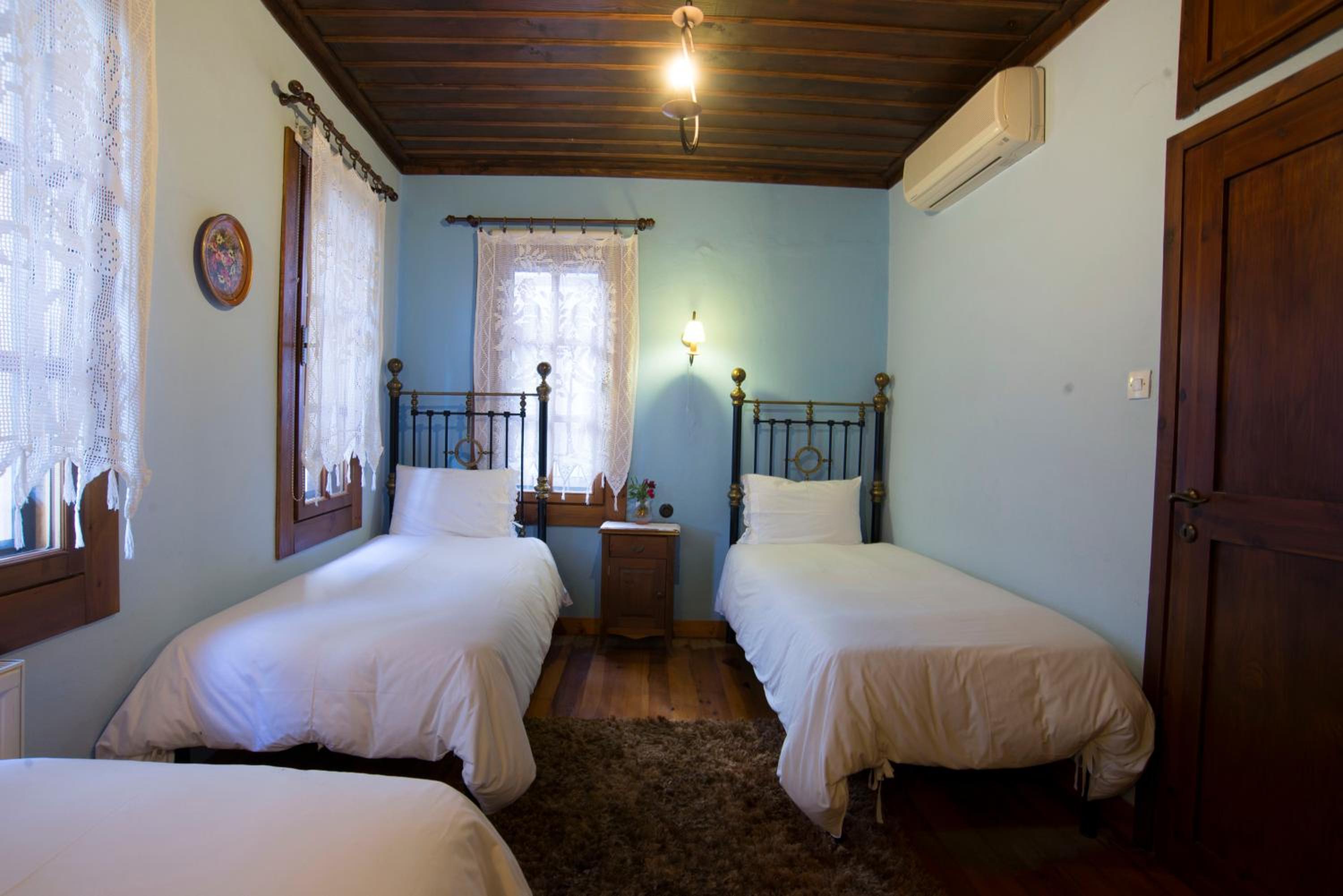 Double or Twin Room - Photo 14
