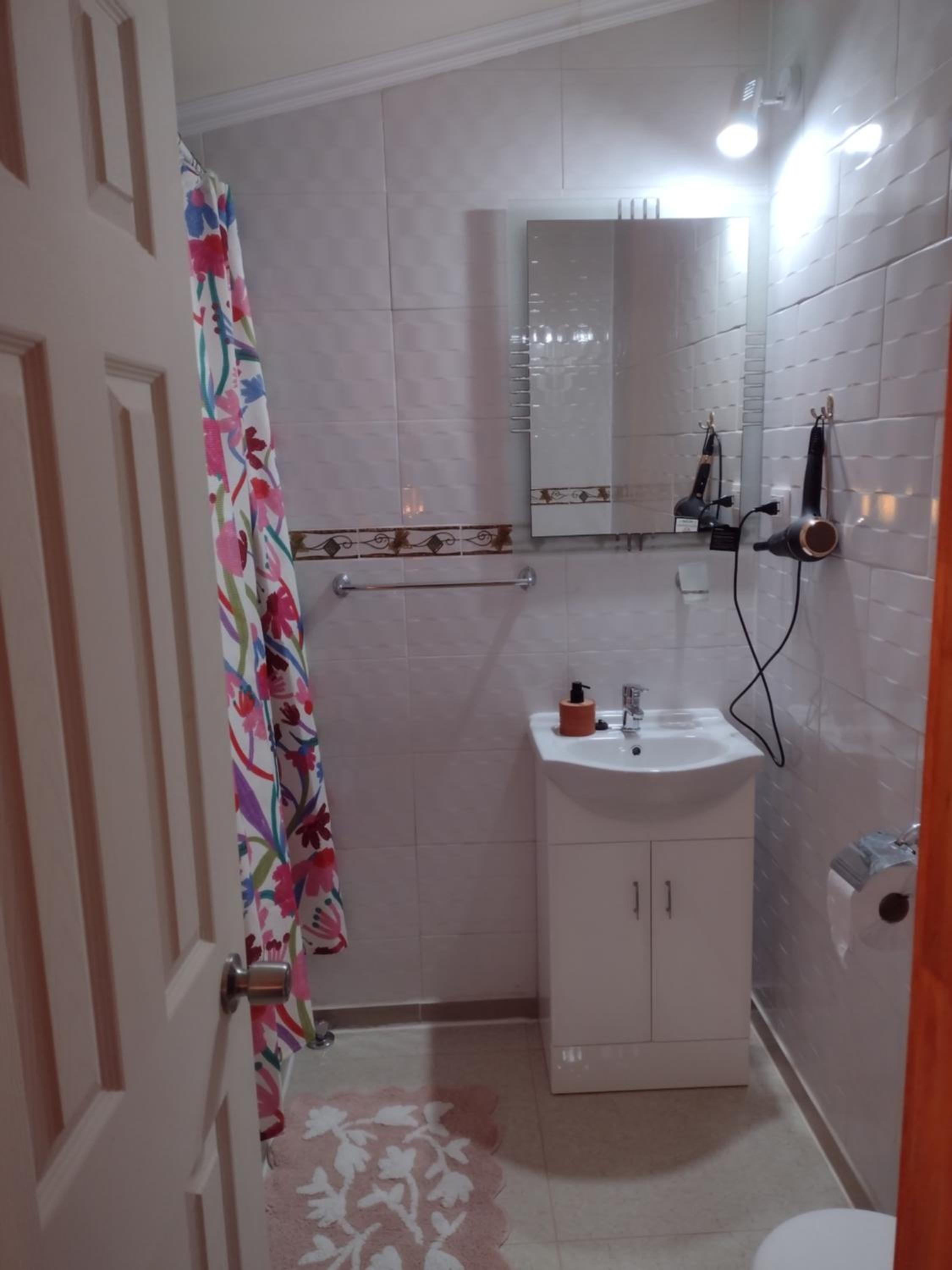 Double Room with Private Bathroom photo 2