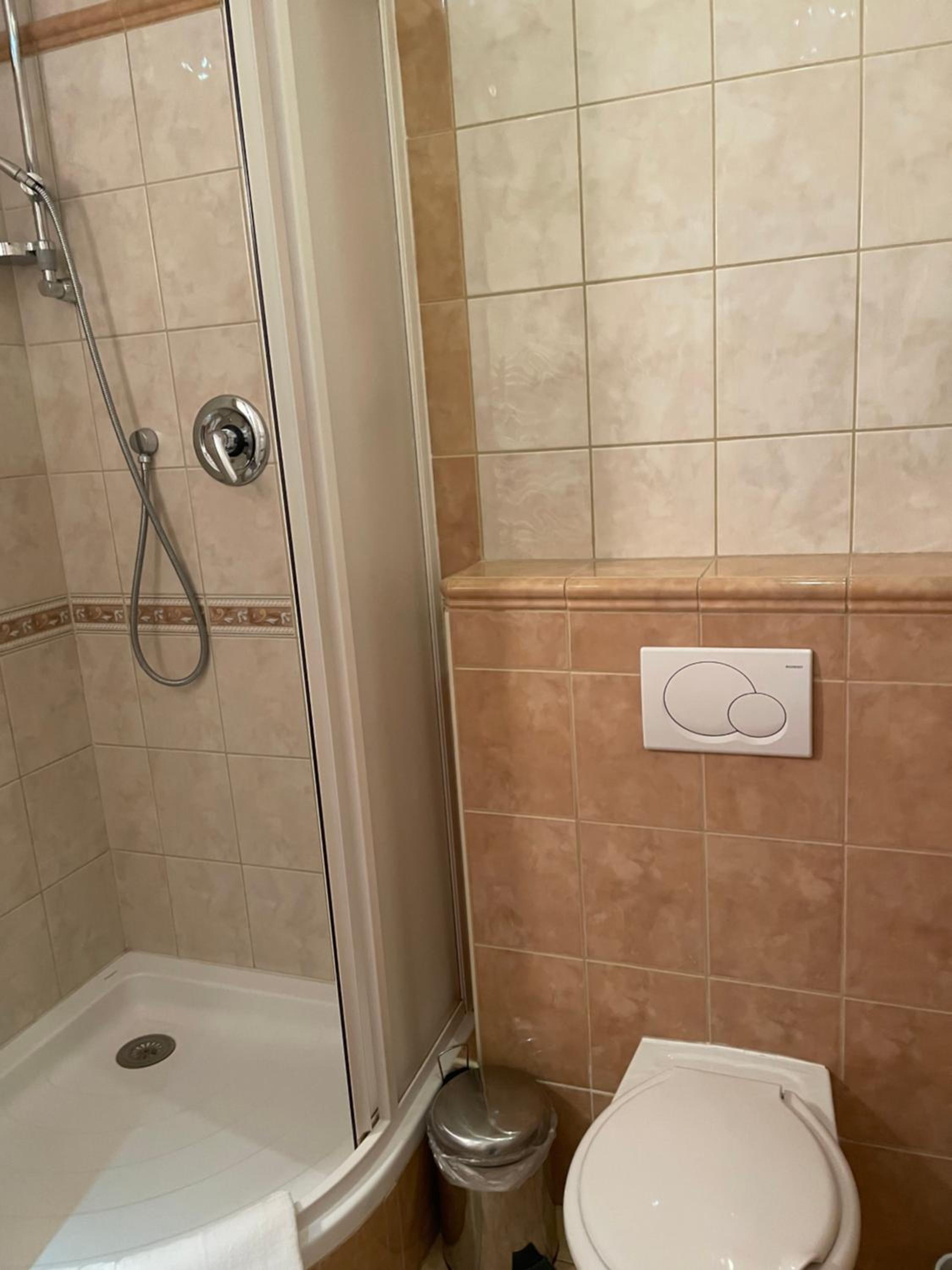 Economy Twin Room