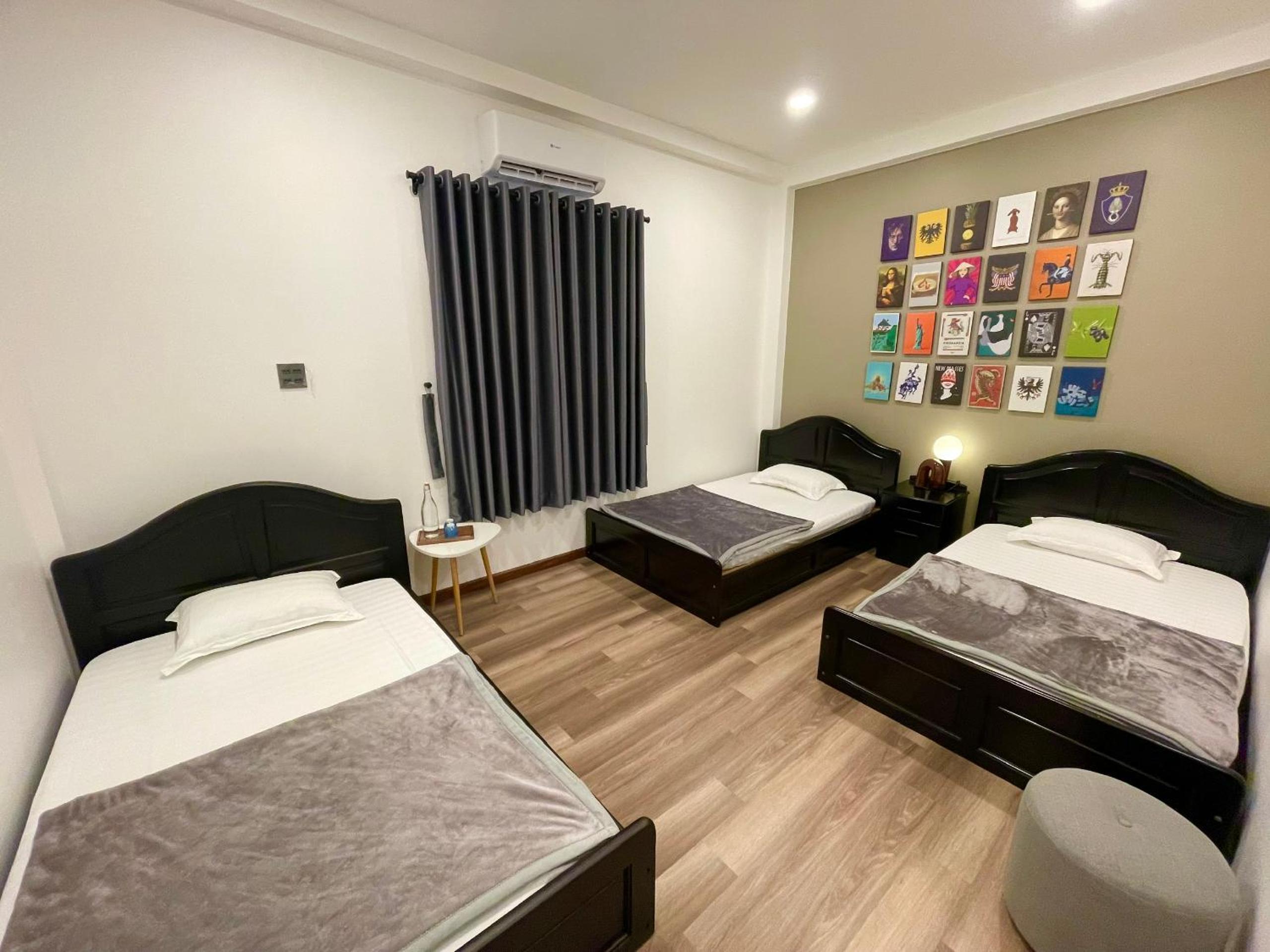 Queen Room photo 1