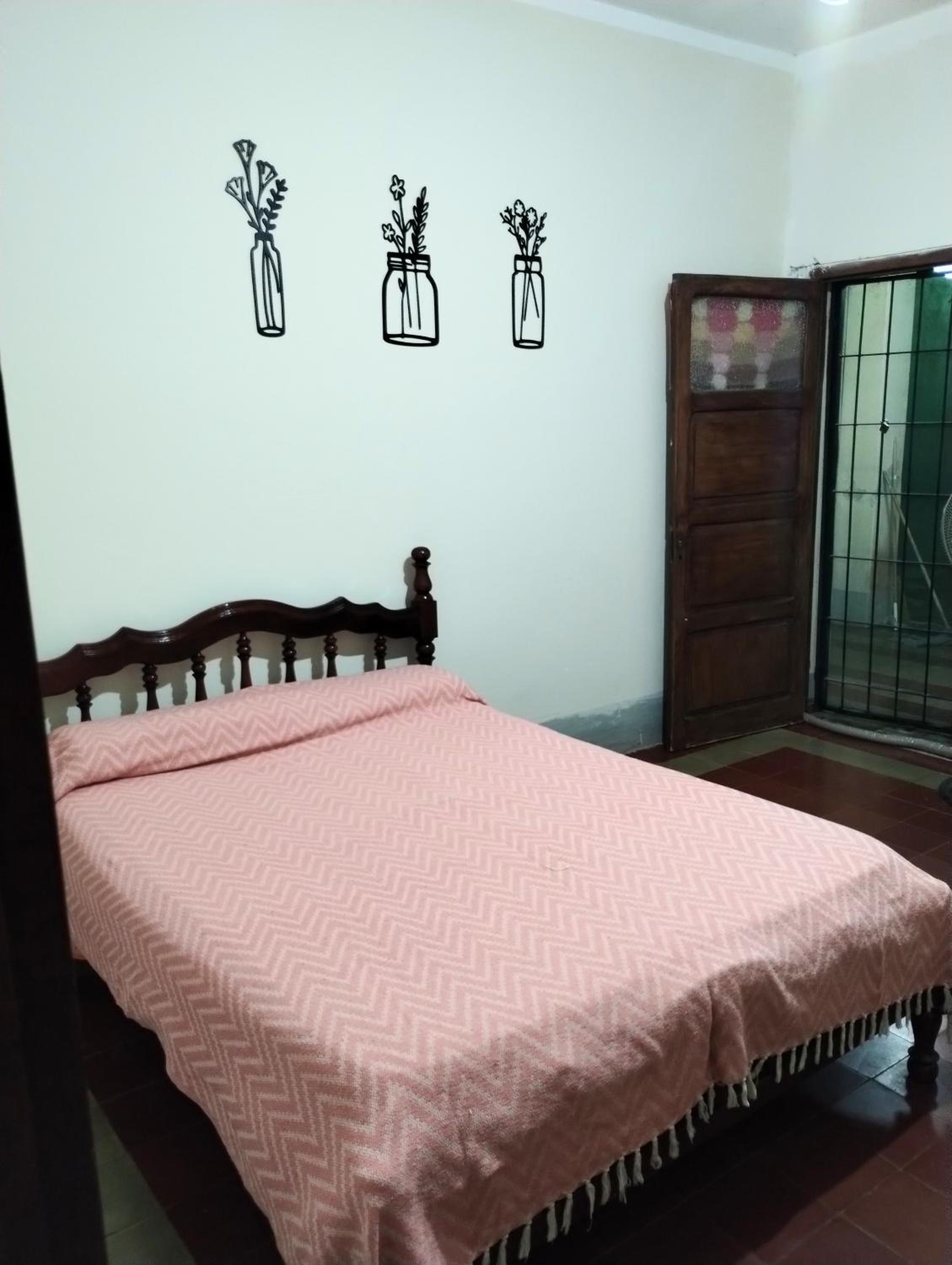 One-Bedroom House photo 3
