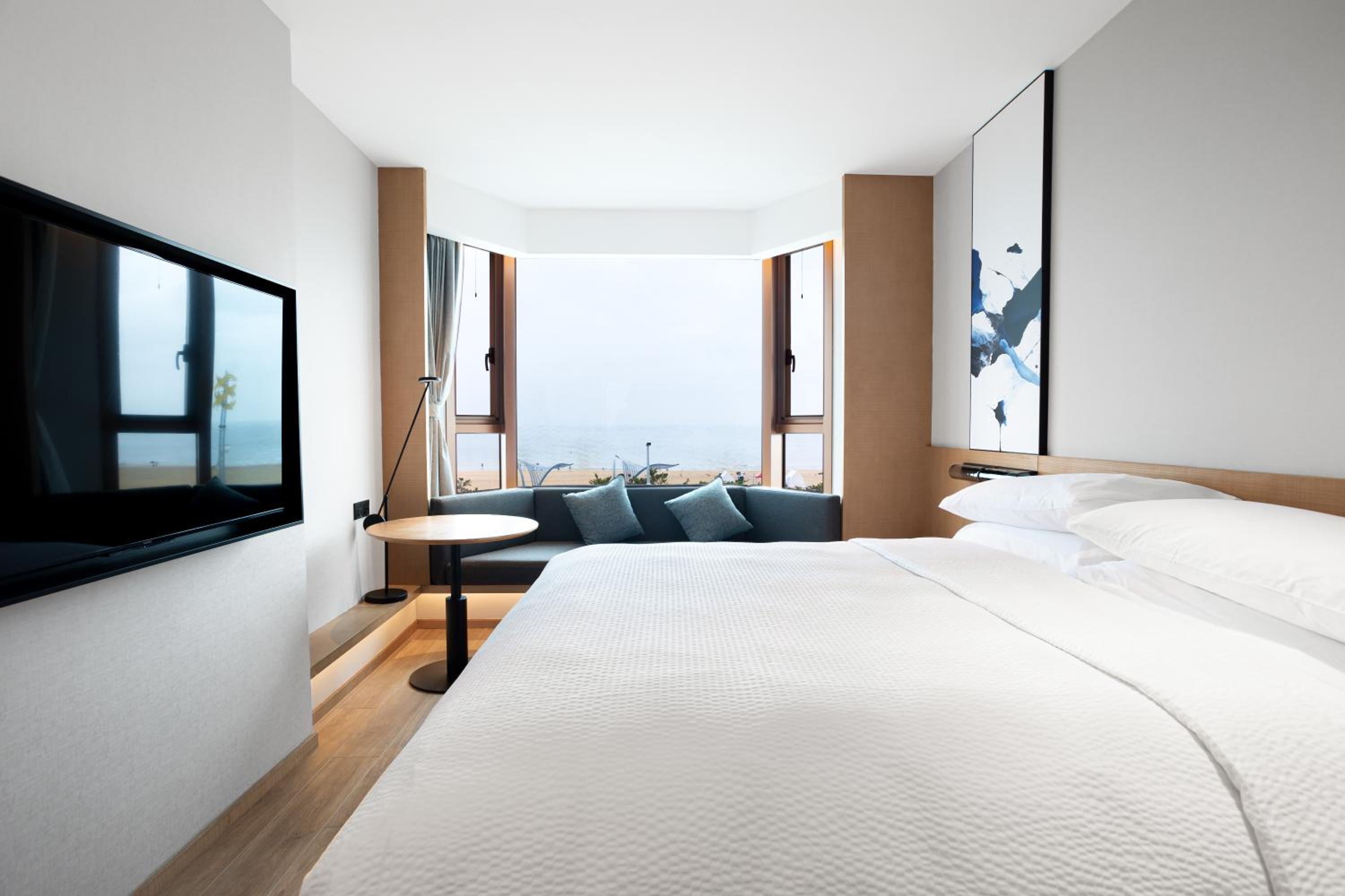 King Suite with Ocean View