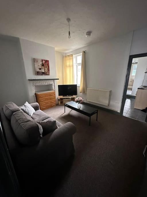 Three-Bedroom Apartment photo 1