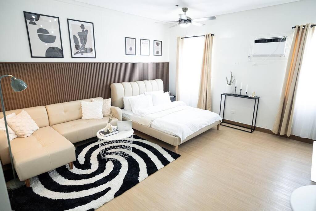 One-Bedroom Apartment photo 3