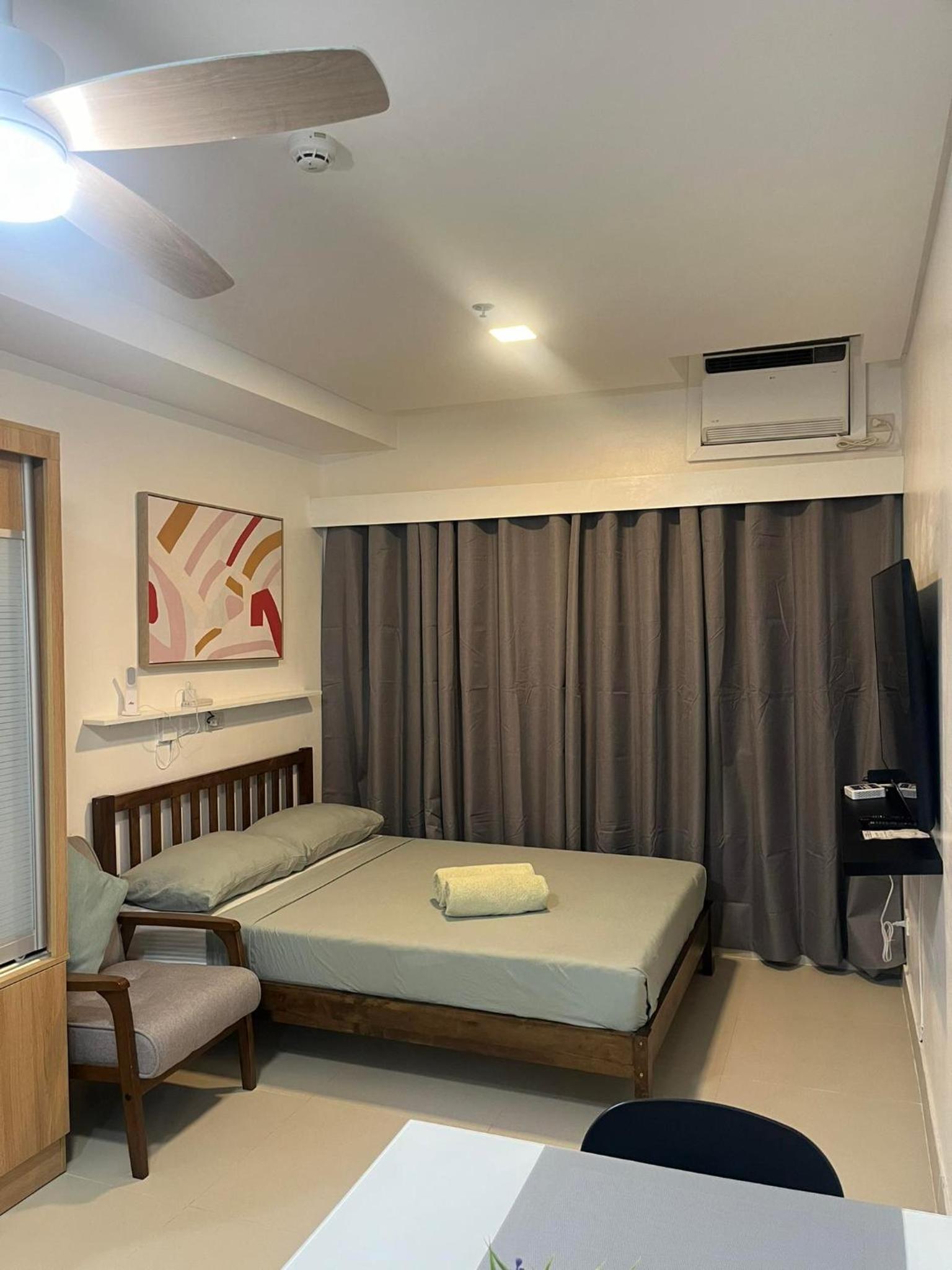 Standard Studio photo 2