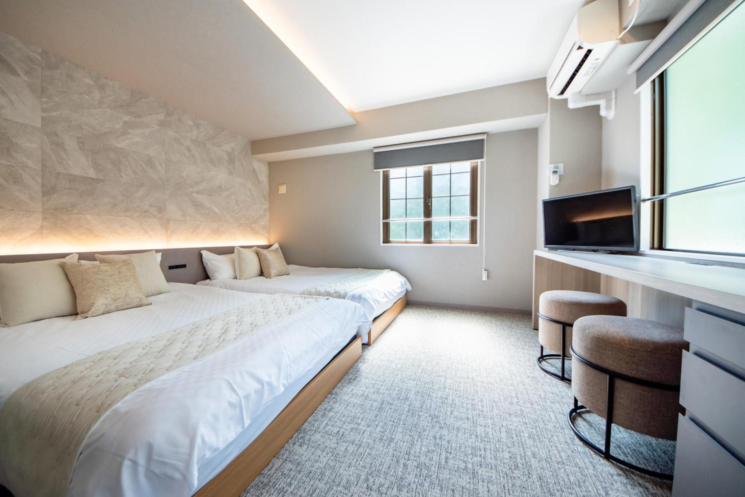 Double or Twin Room - Photo 15