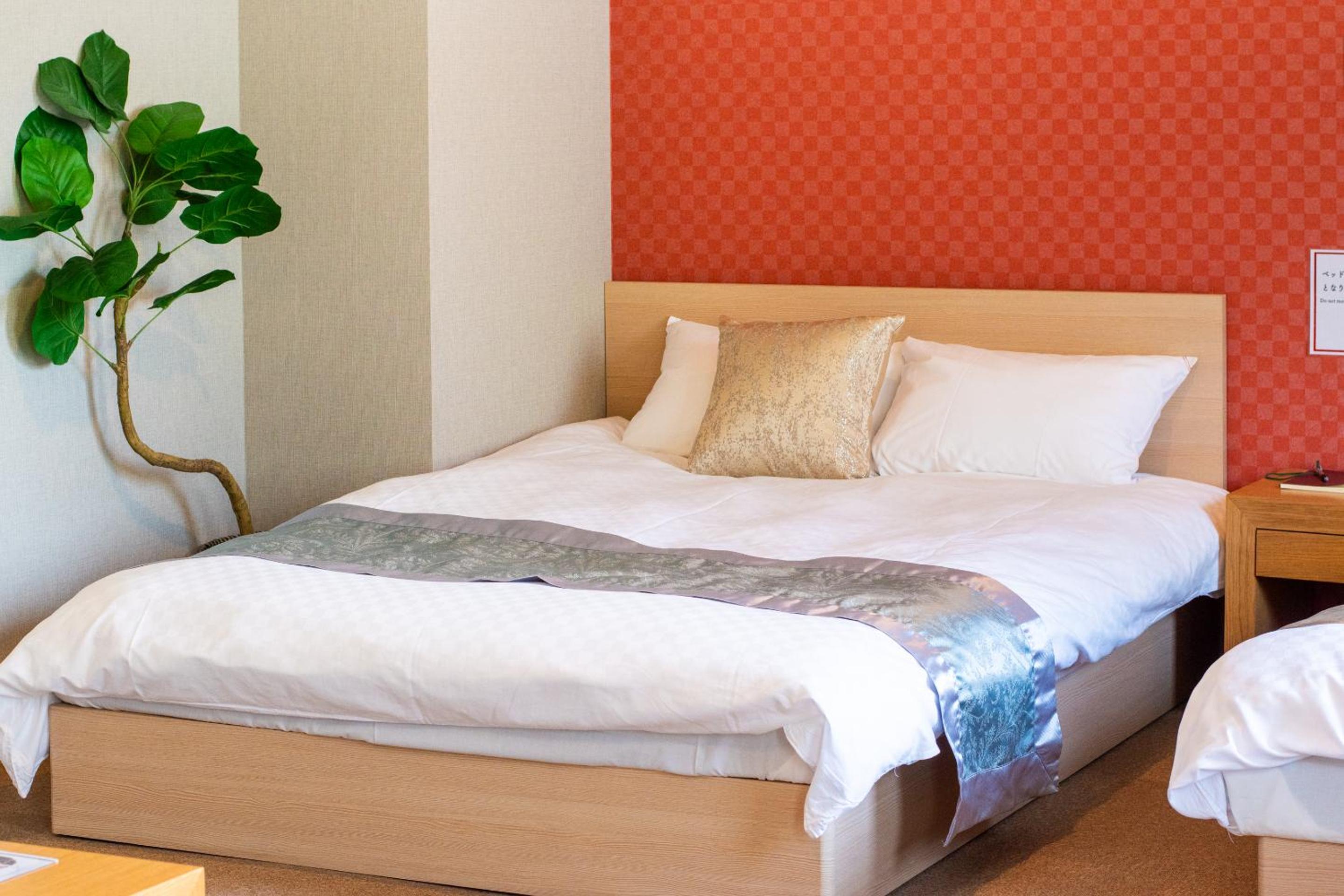 Double or Twin Room - Photo 6