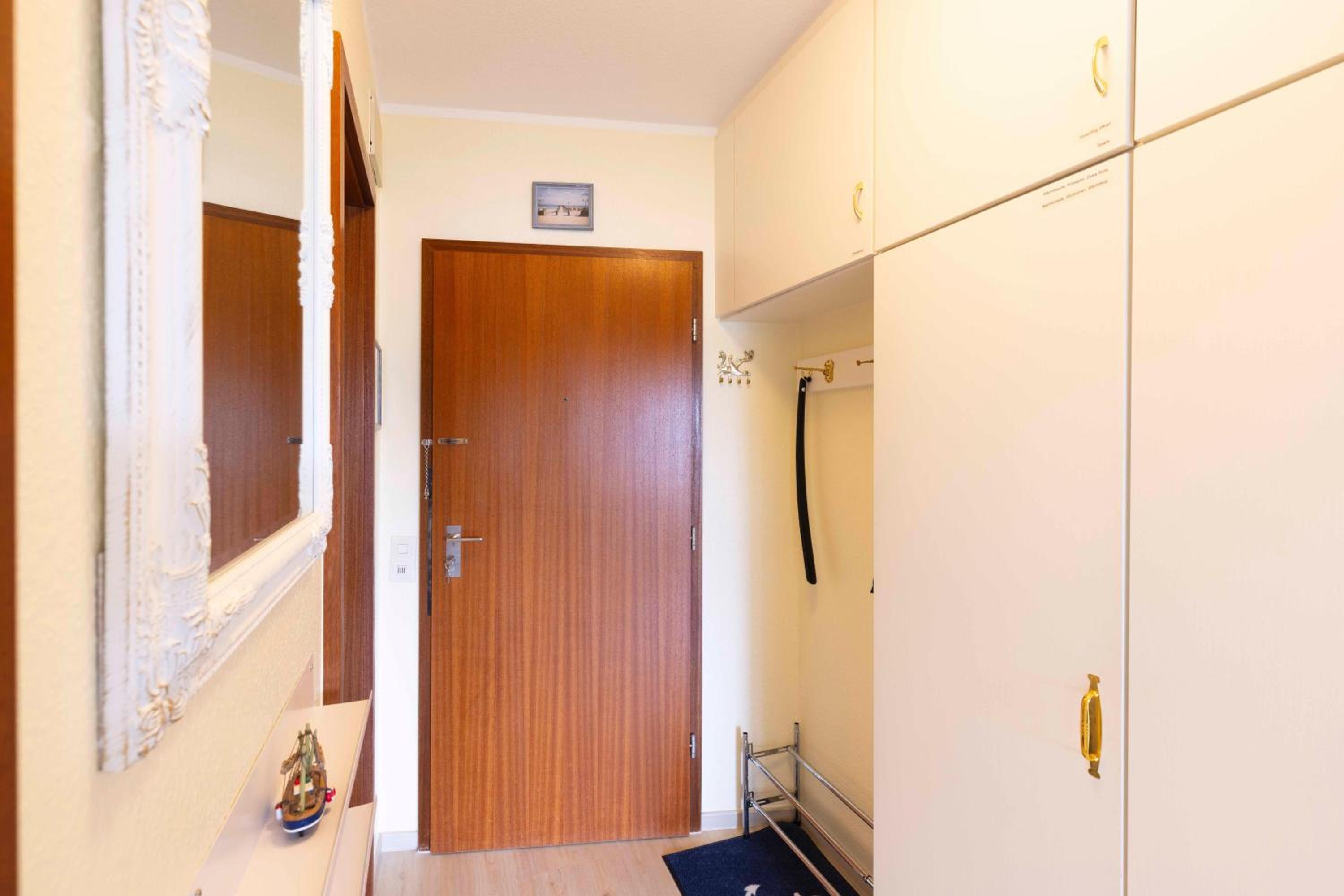 Apartment with Balcony photo 1
