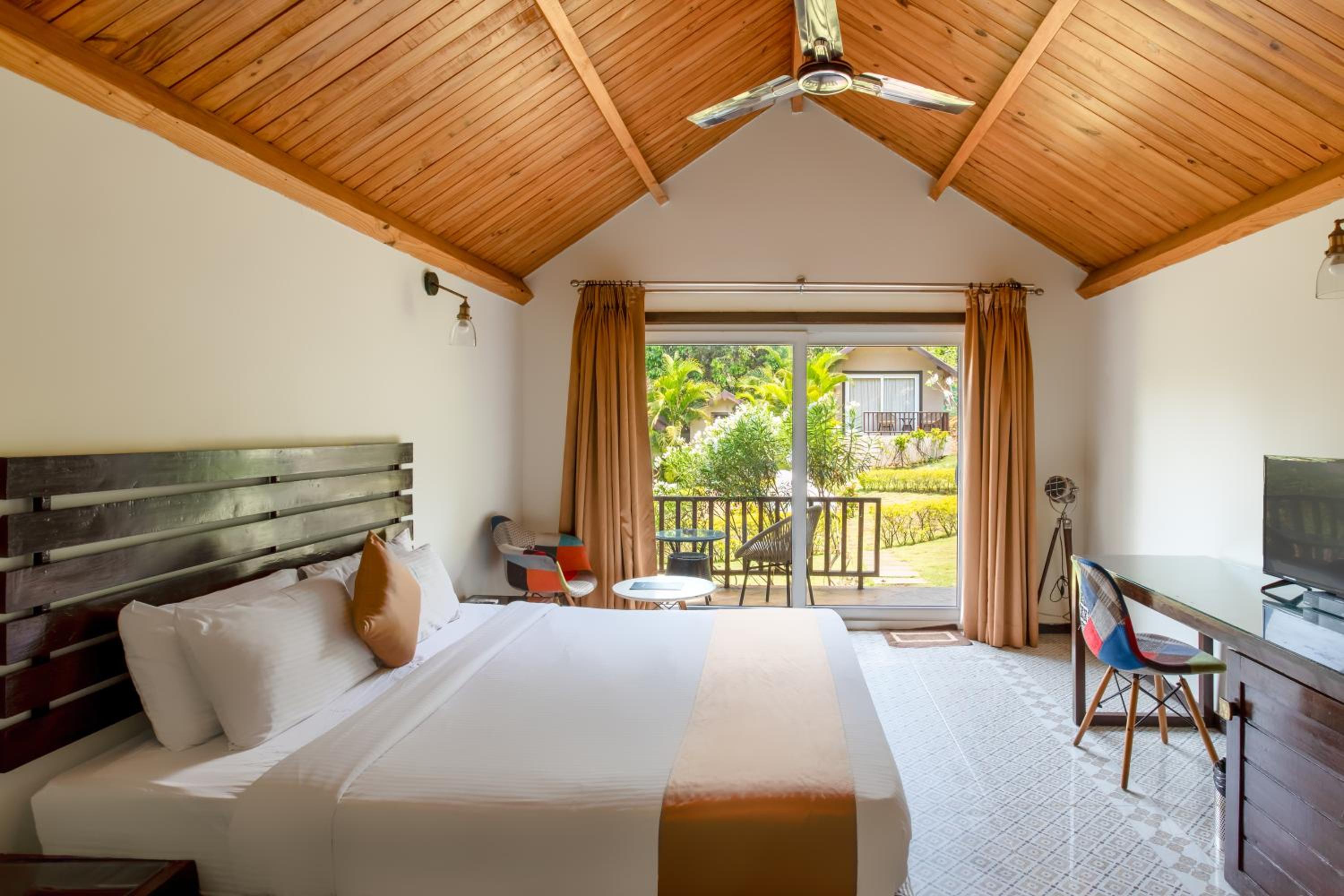 Classic Cottage - 15% Discount on Food & Non-Alcoholic Beverages photo 1
