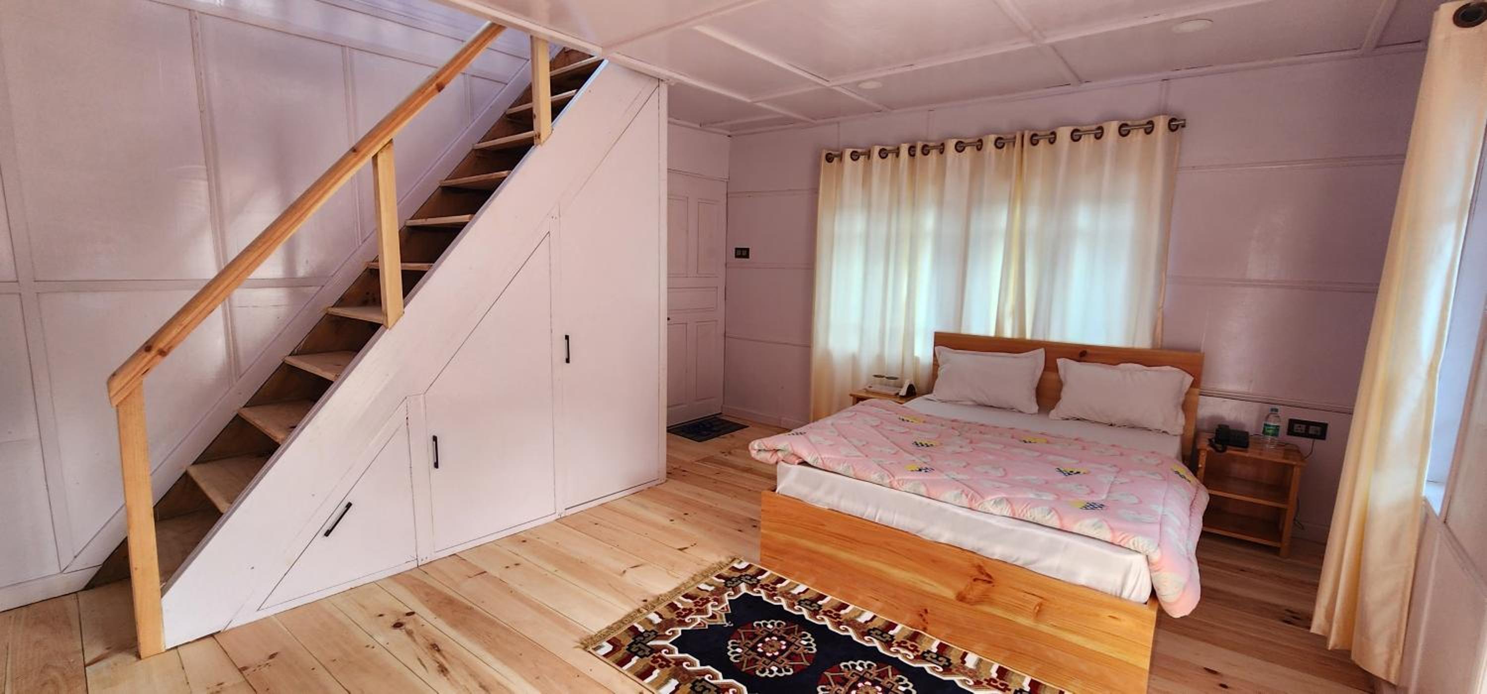 Double Room with Mountain View