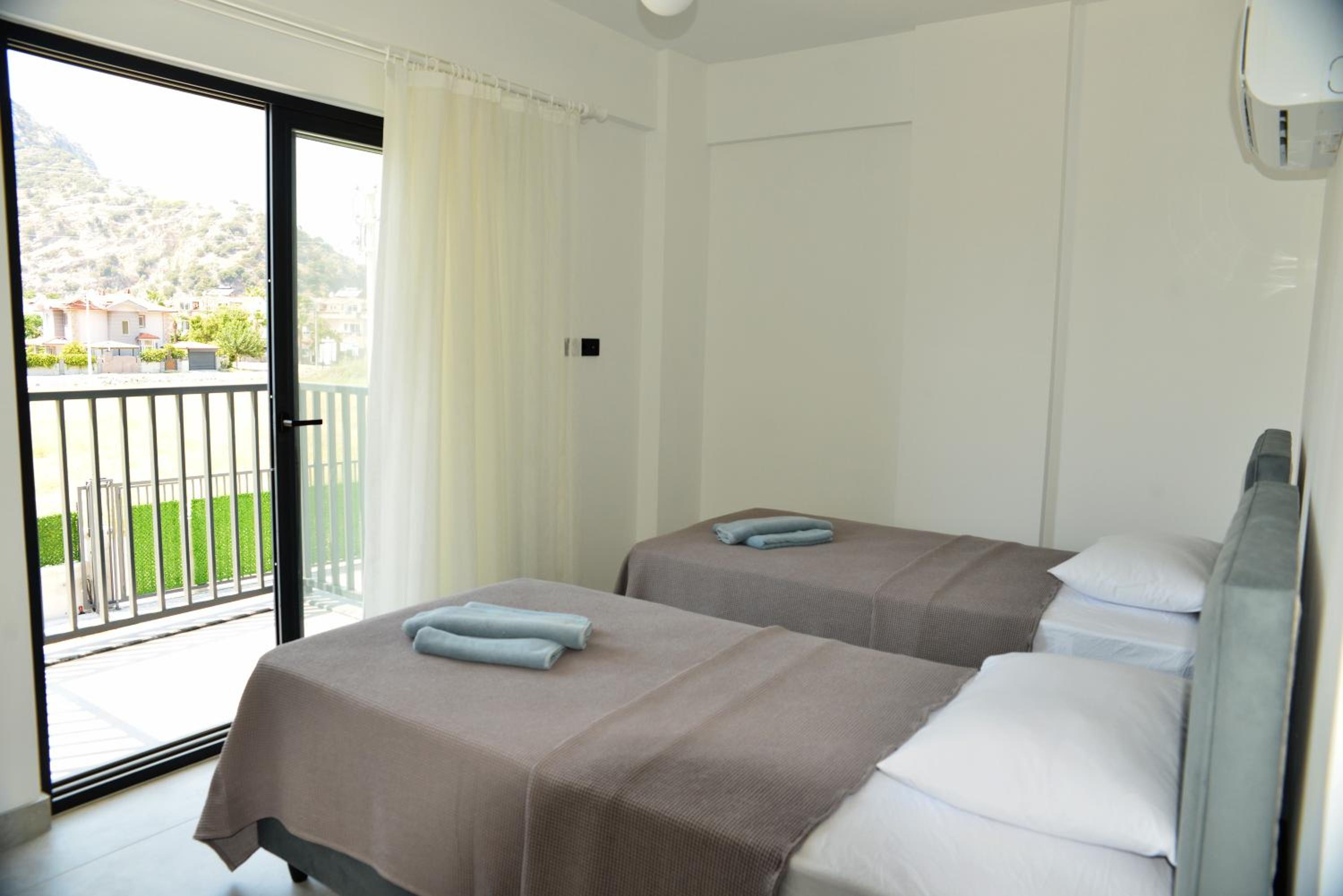 Villa photo 1