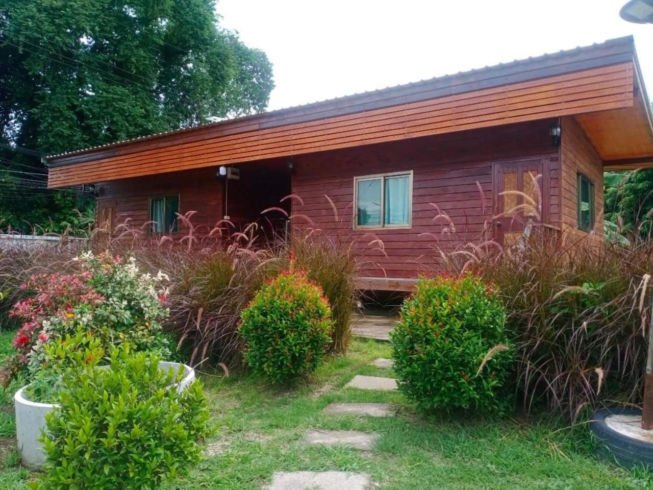 Family Bungalow - Photo 11