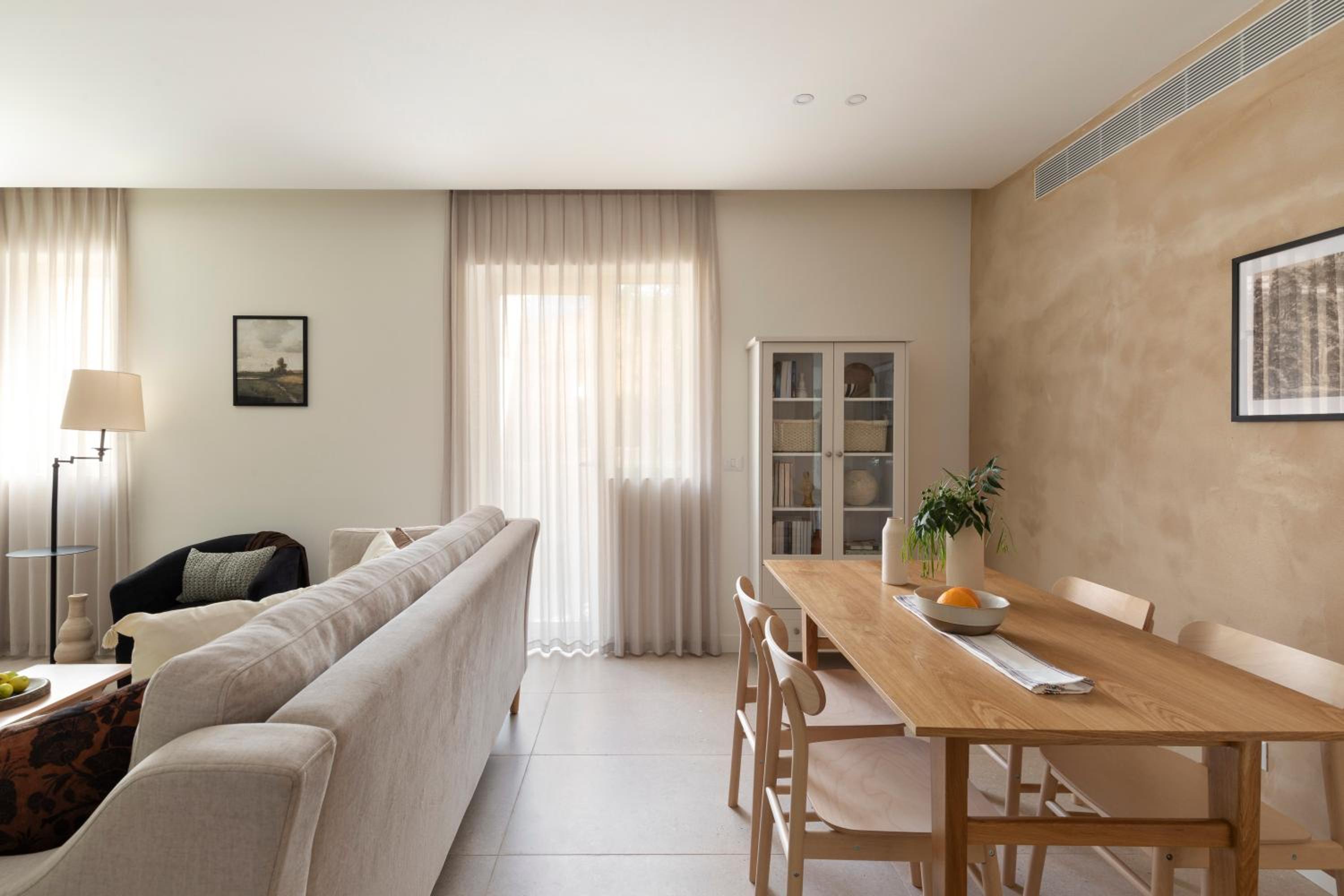 Two-Bedroom Apartment with City View photo 1