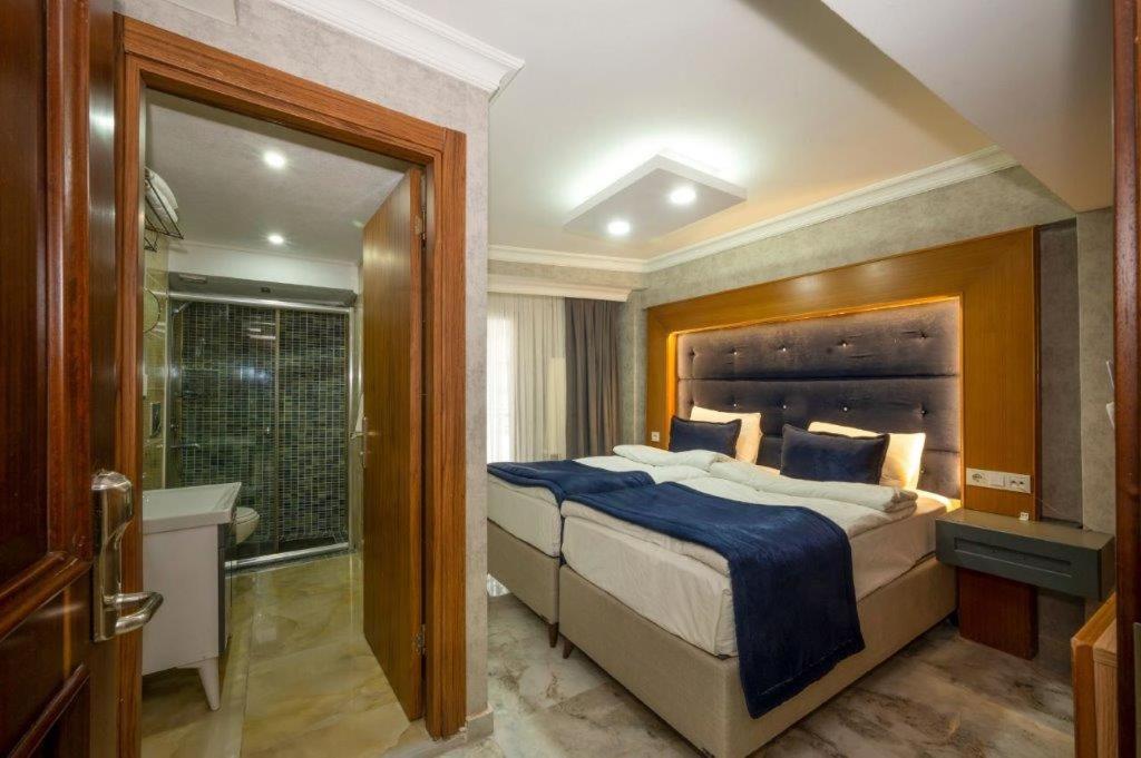 Double or Twin Room photo 1