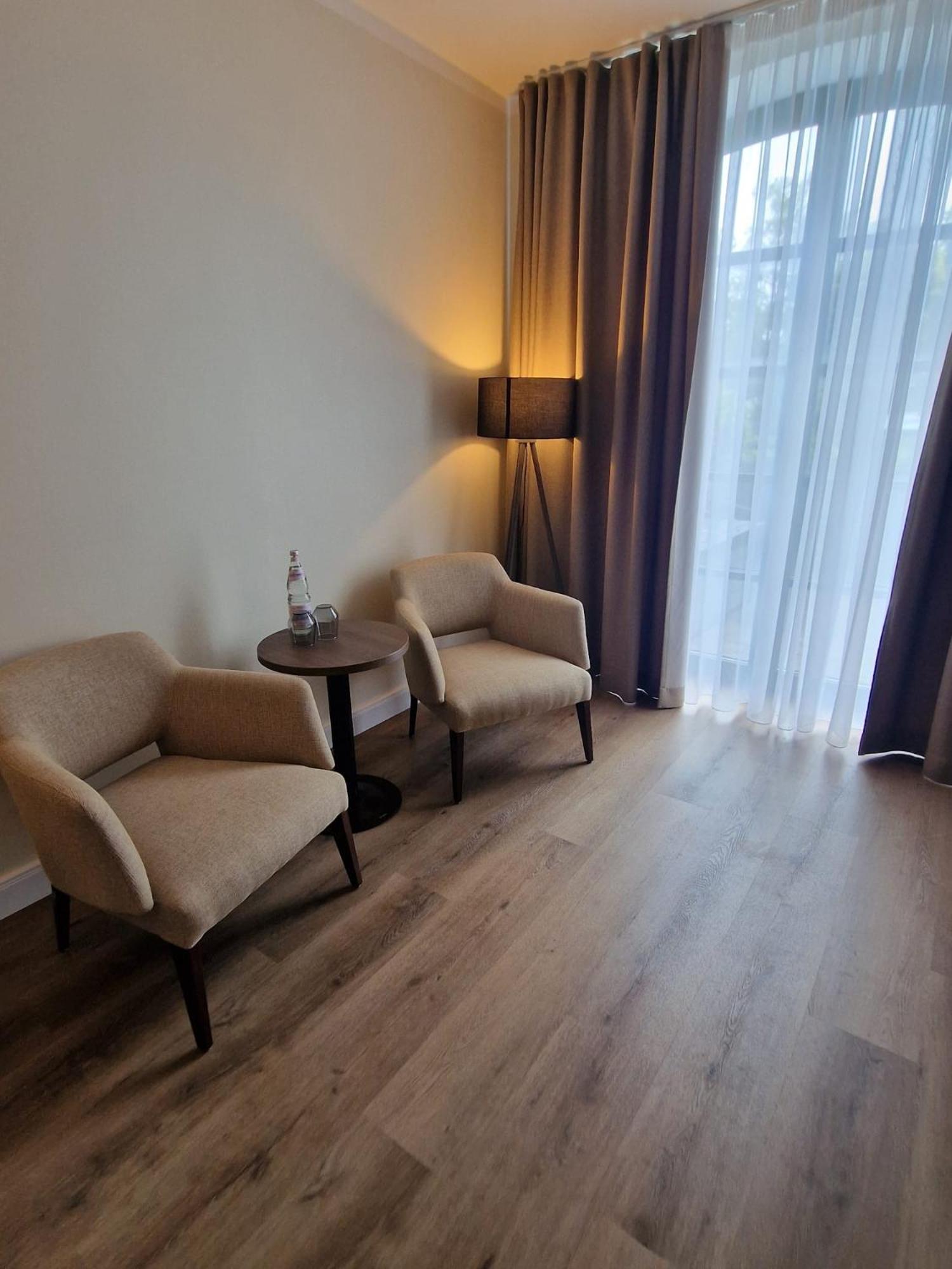 Deluxe Double Room photo 2