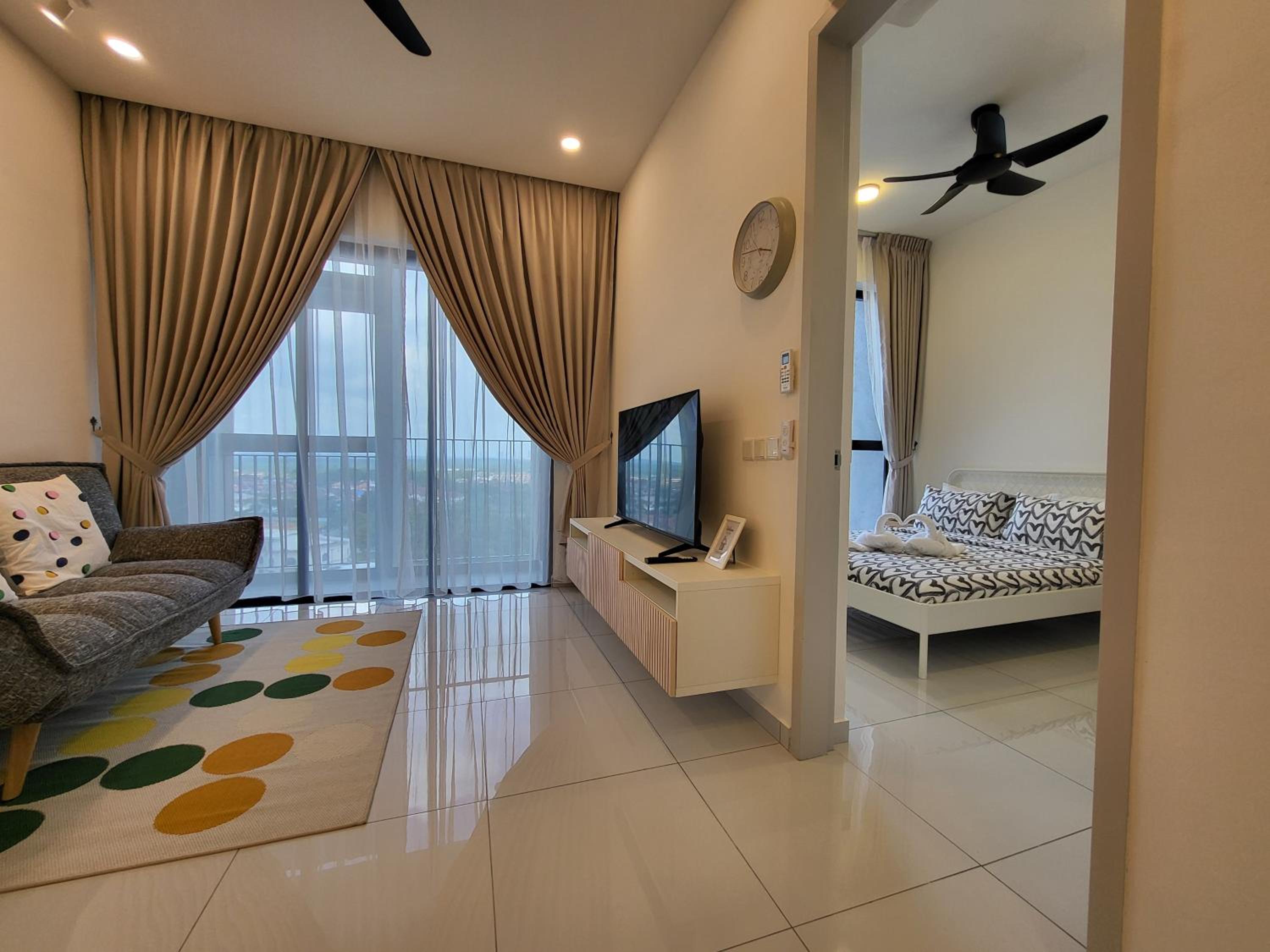Two-Bedroom Apartment with Balcony photo 3