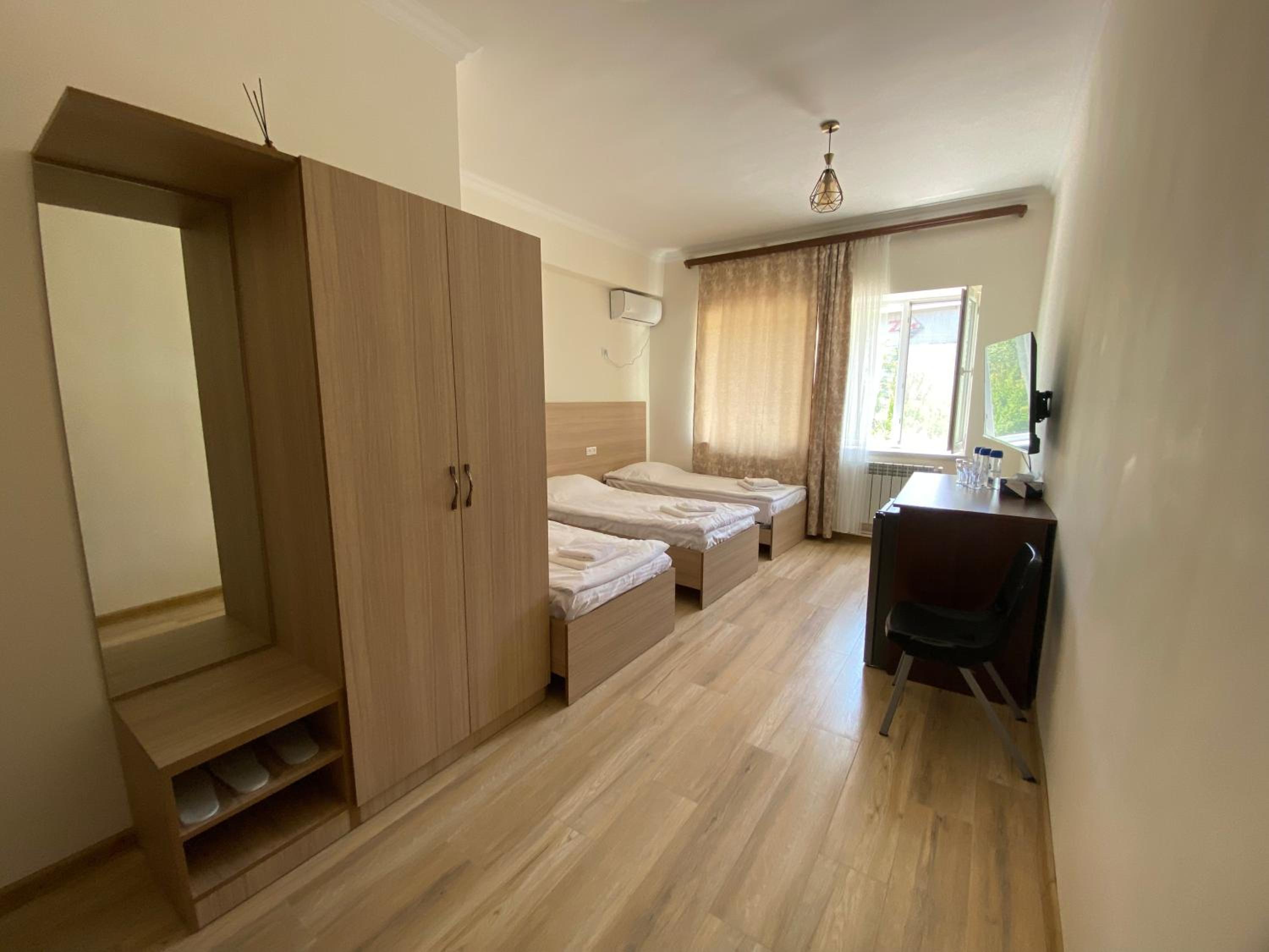 Classic Triple Room photo 3