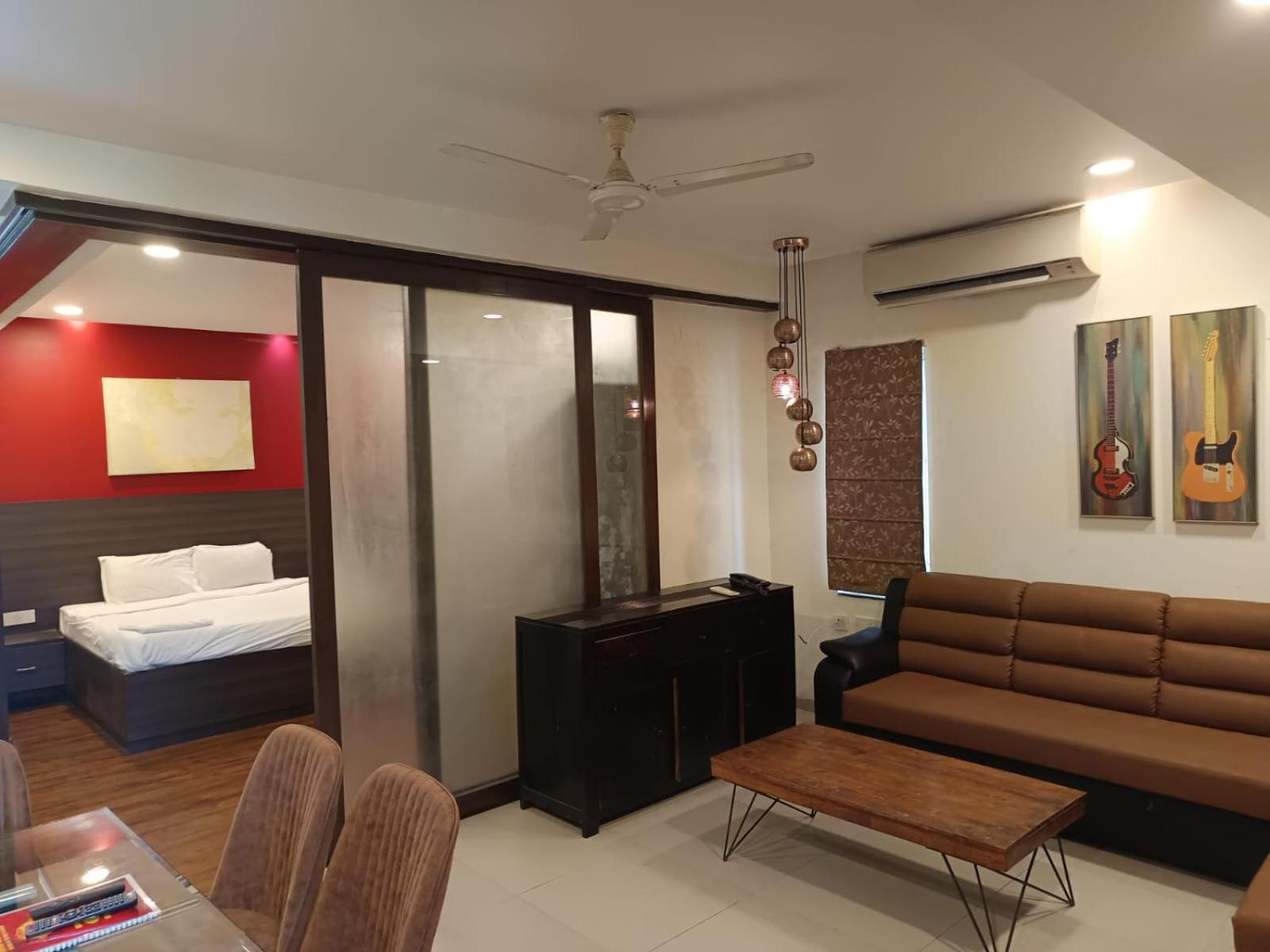 One-Bedroom Premium Apartment photo 2
