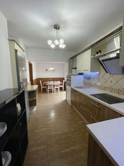Villa photo 2