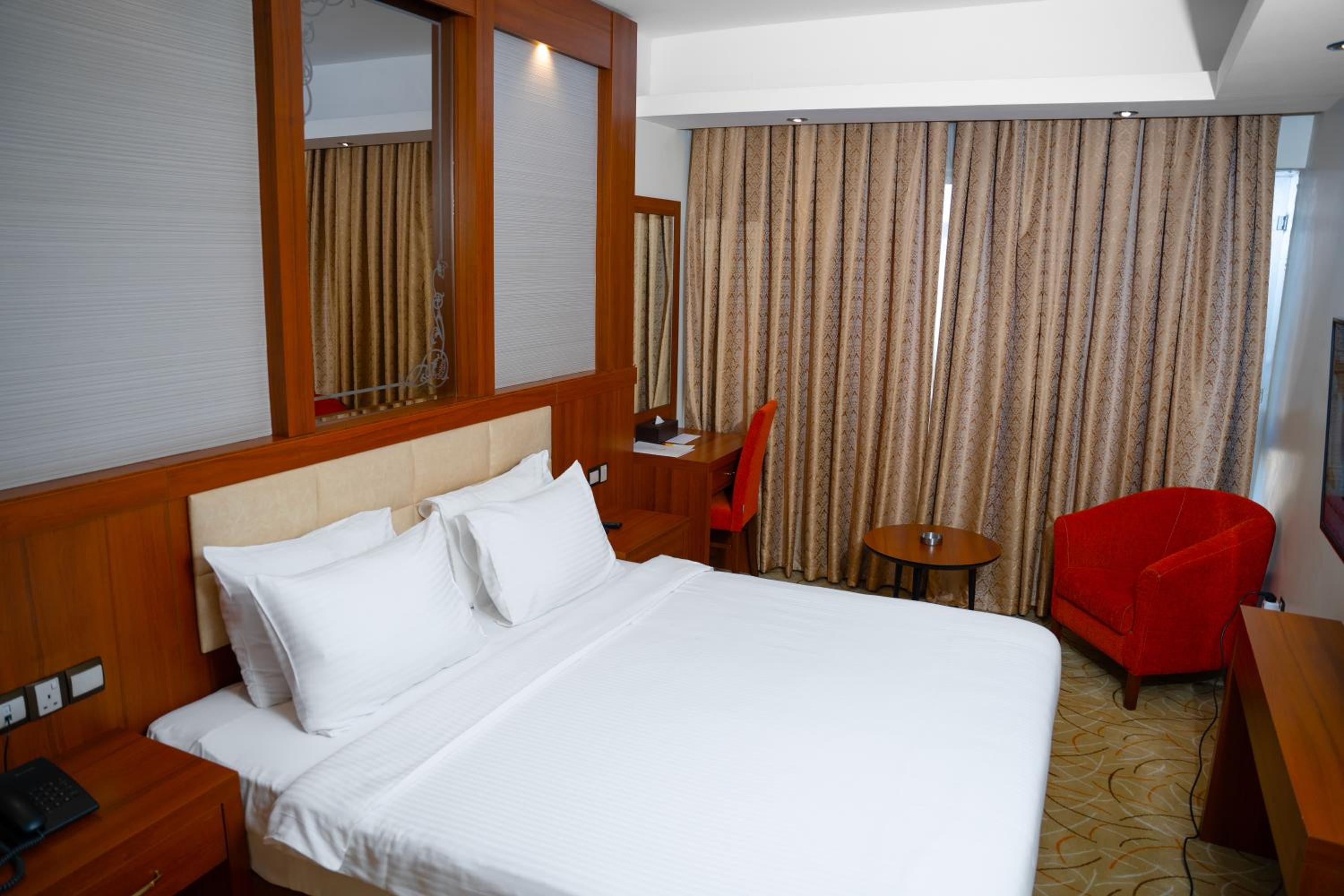 Standard Double Room - Photo 2