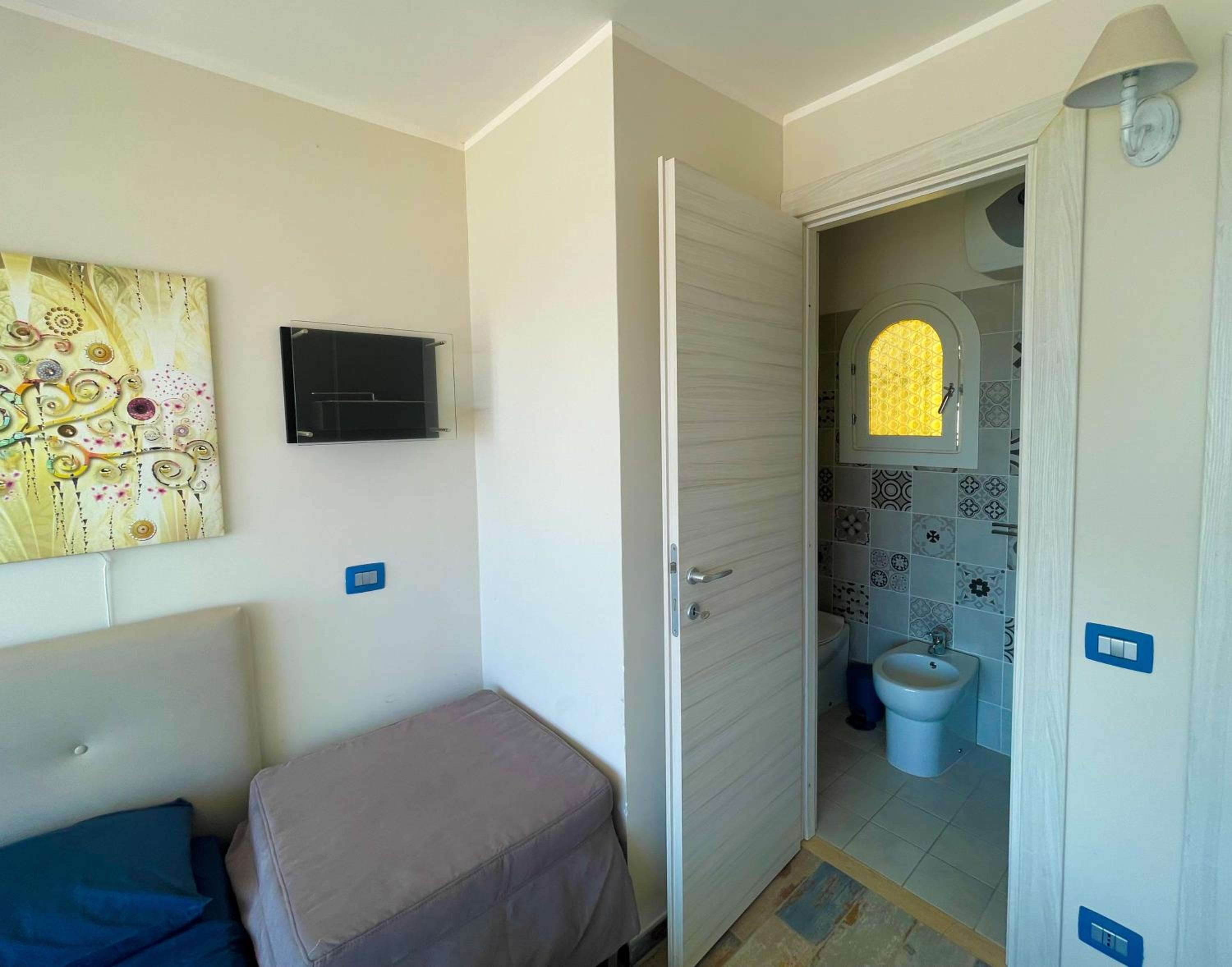 One-Bedroom Apartment with Sea View and Terrace photo 1