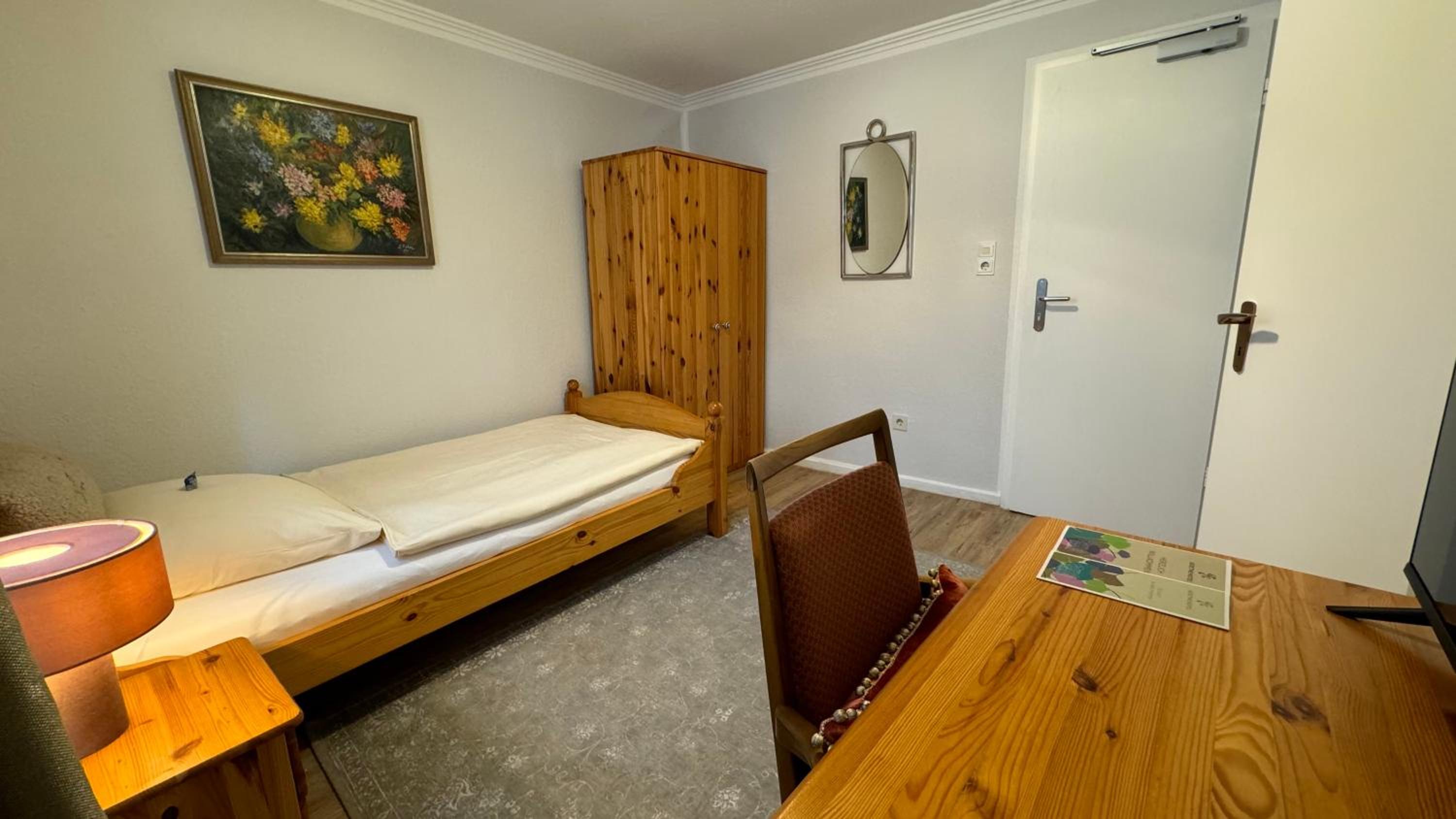 Single Room photo 2