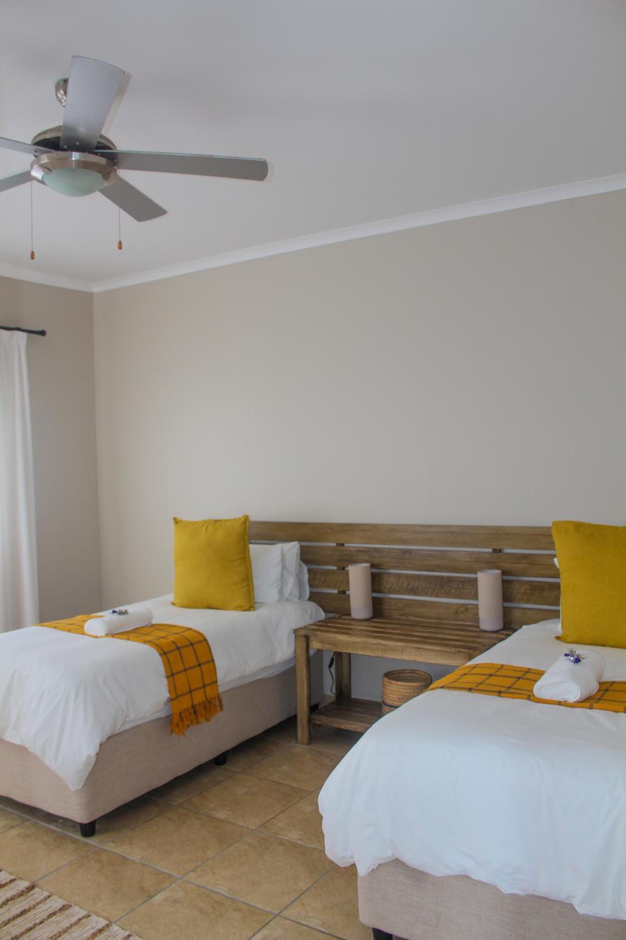 Comfort Family Room - Photo 9