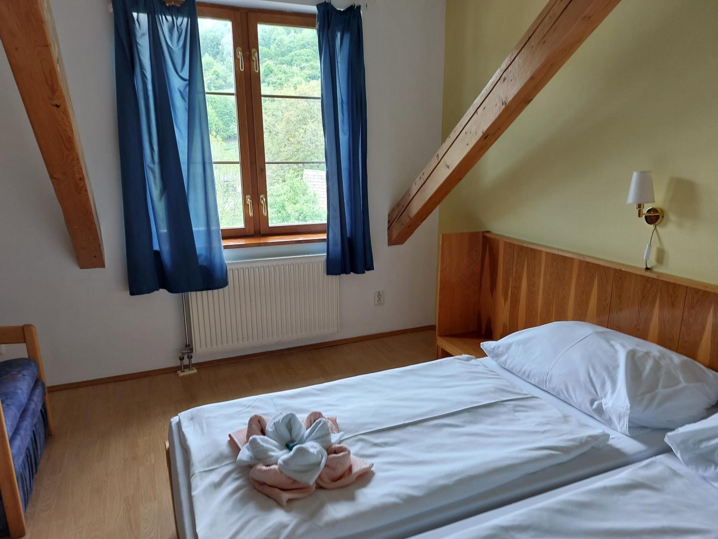 Twin Room with Garden View - Photo 1