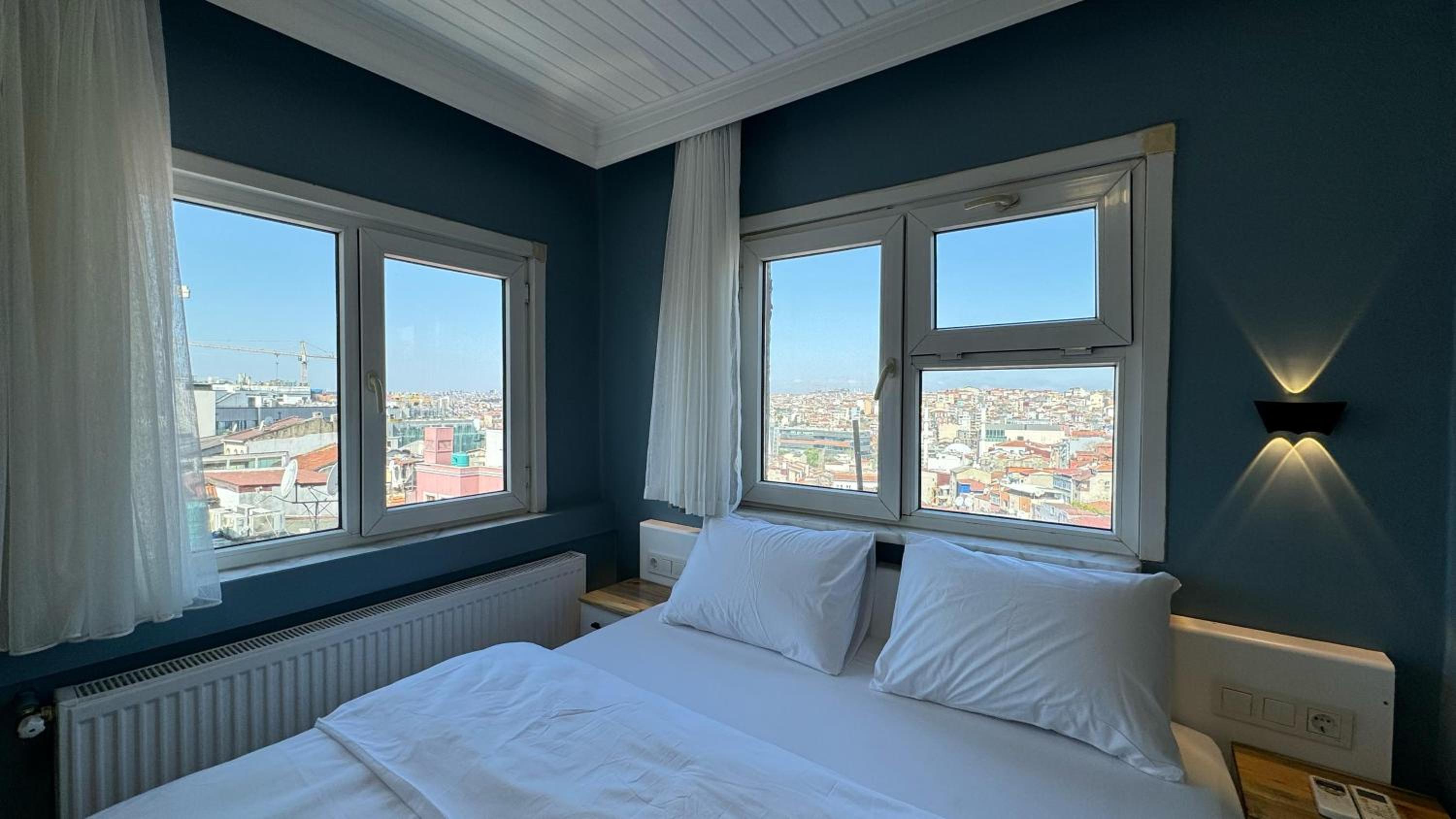 Deluxe Quadruple Room photo 1