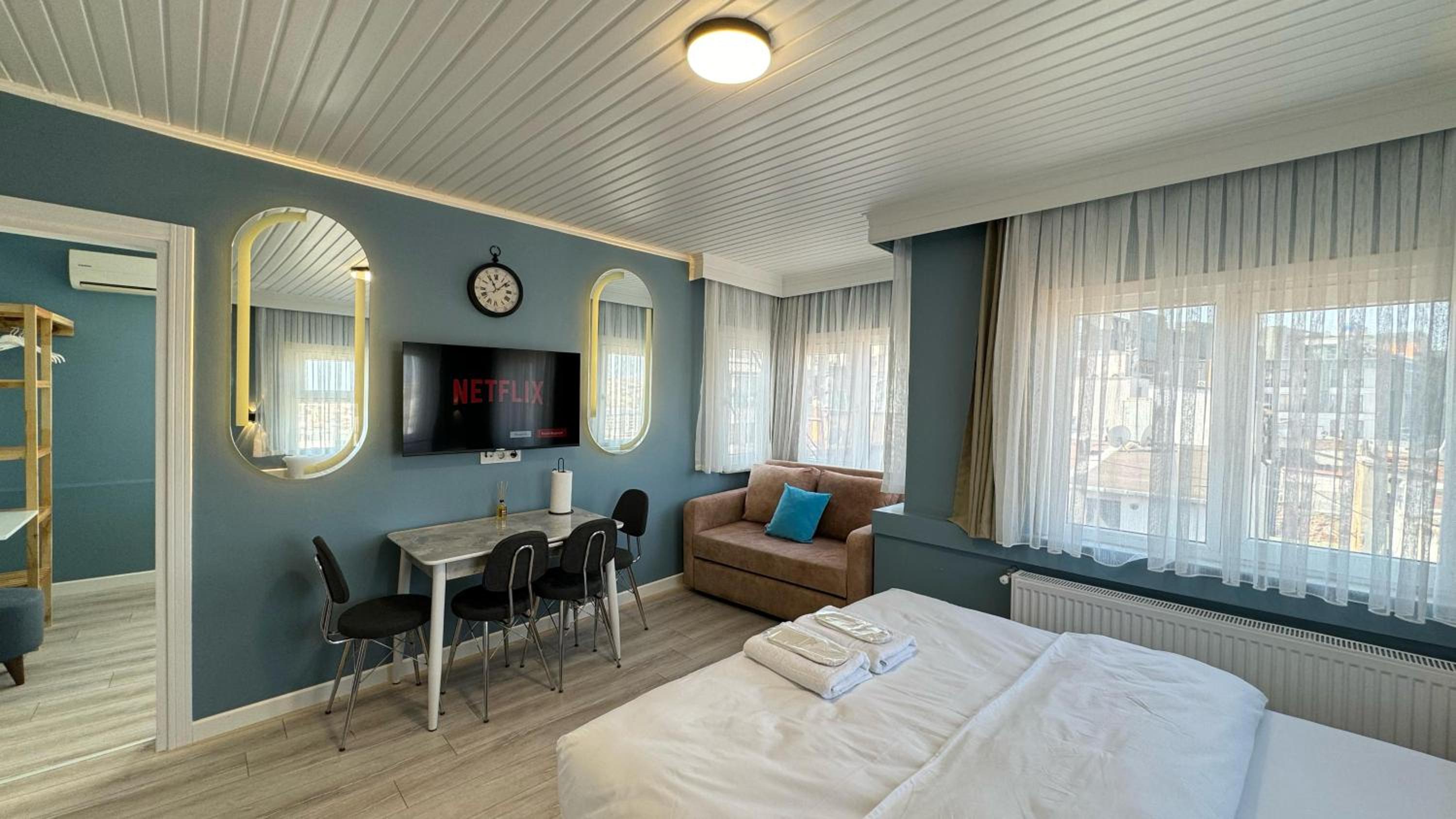 Deluxe Quadruple Room photo 3