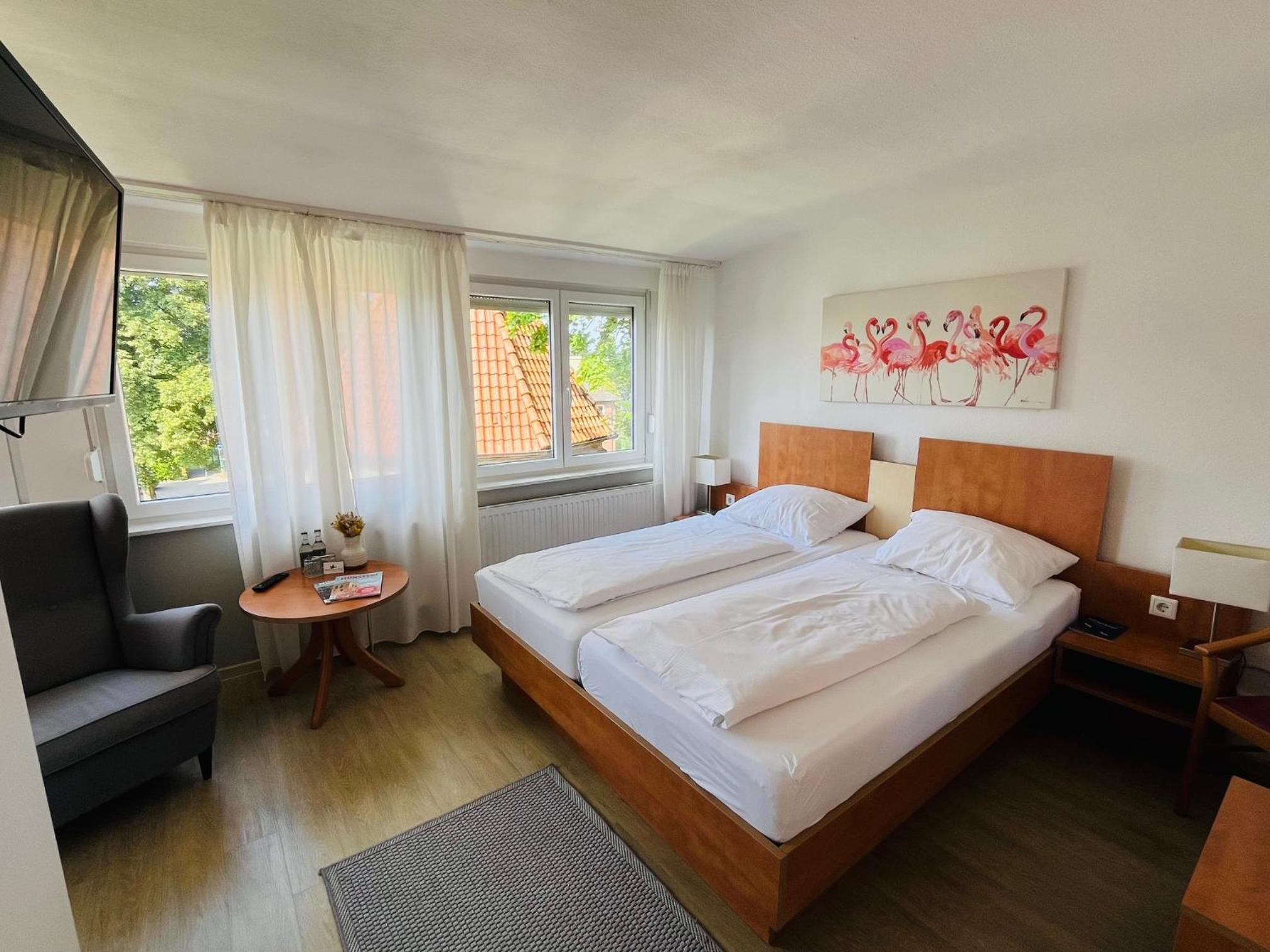 Double Room - Photo 7