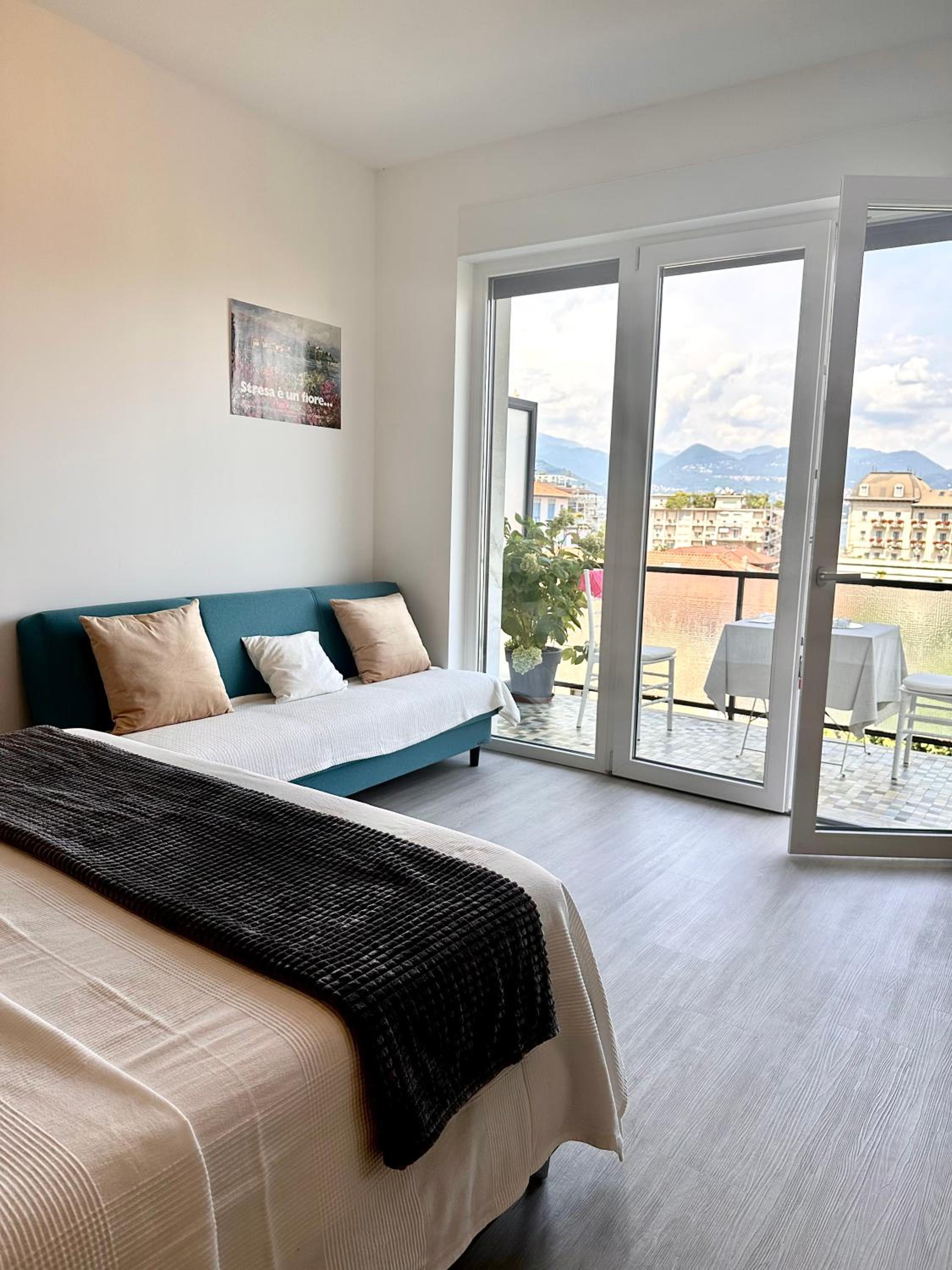Double Room with Lake View photo 1