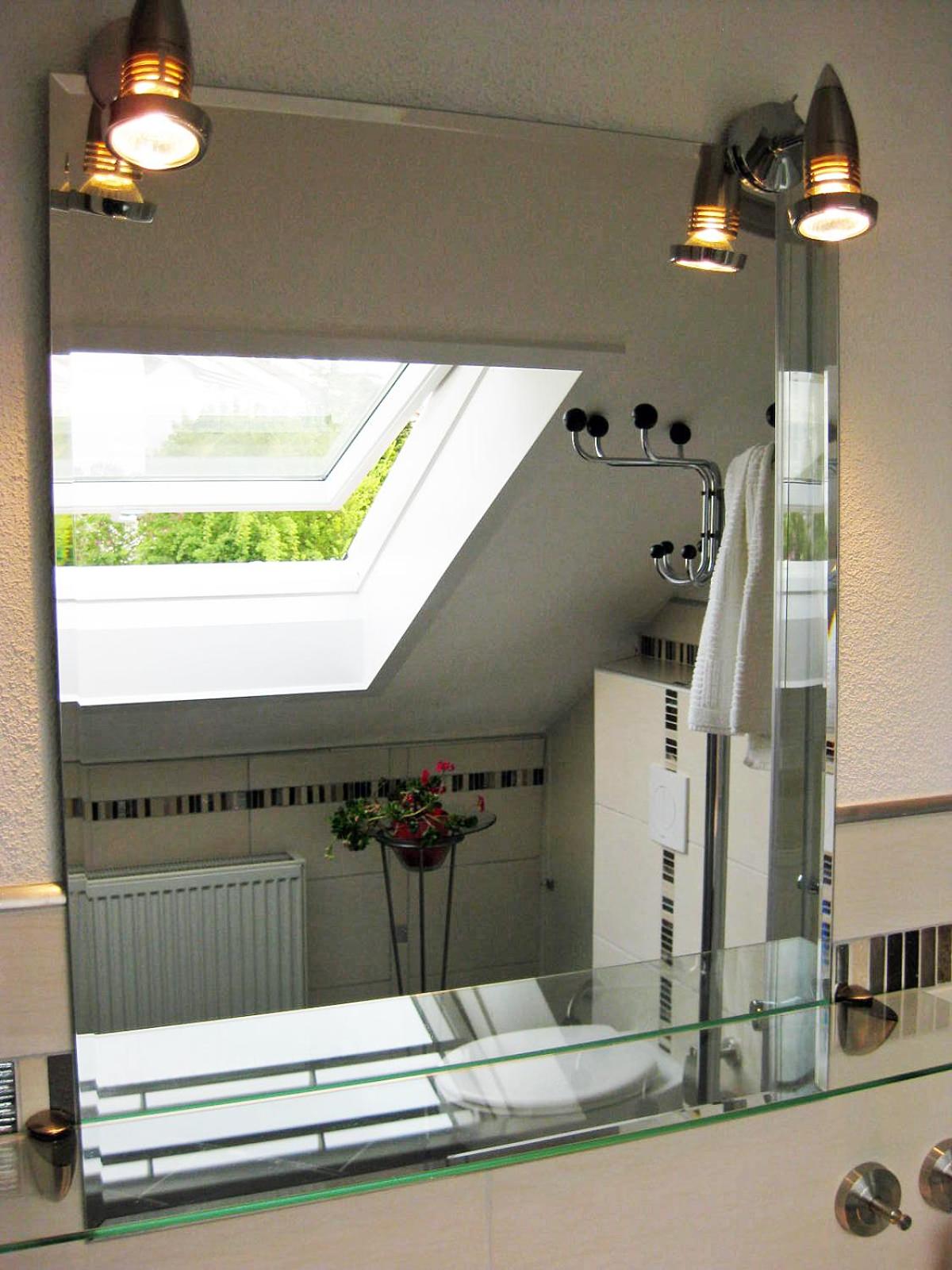 Studio with Balcony - Photo 9