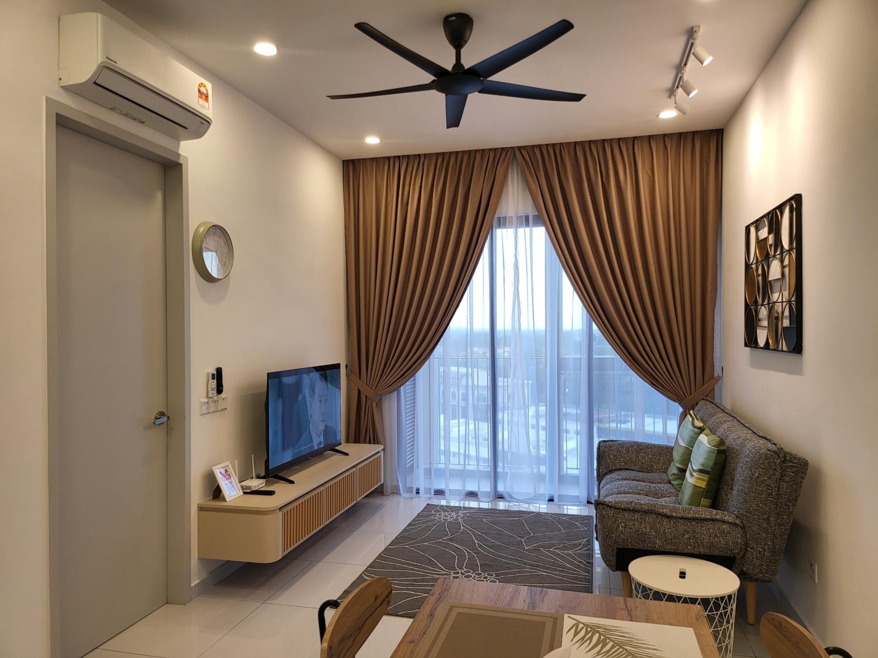 Two-Bedroom Apartment with Balcony photo 1